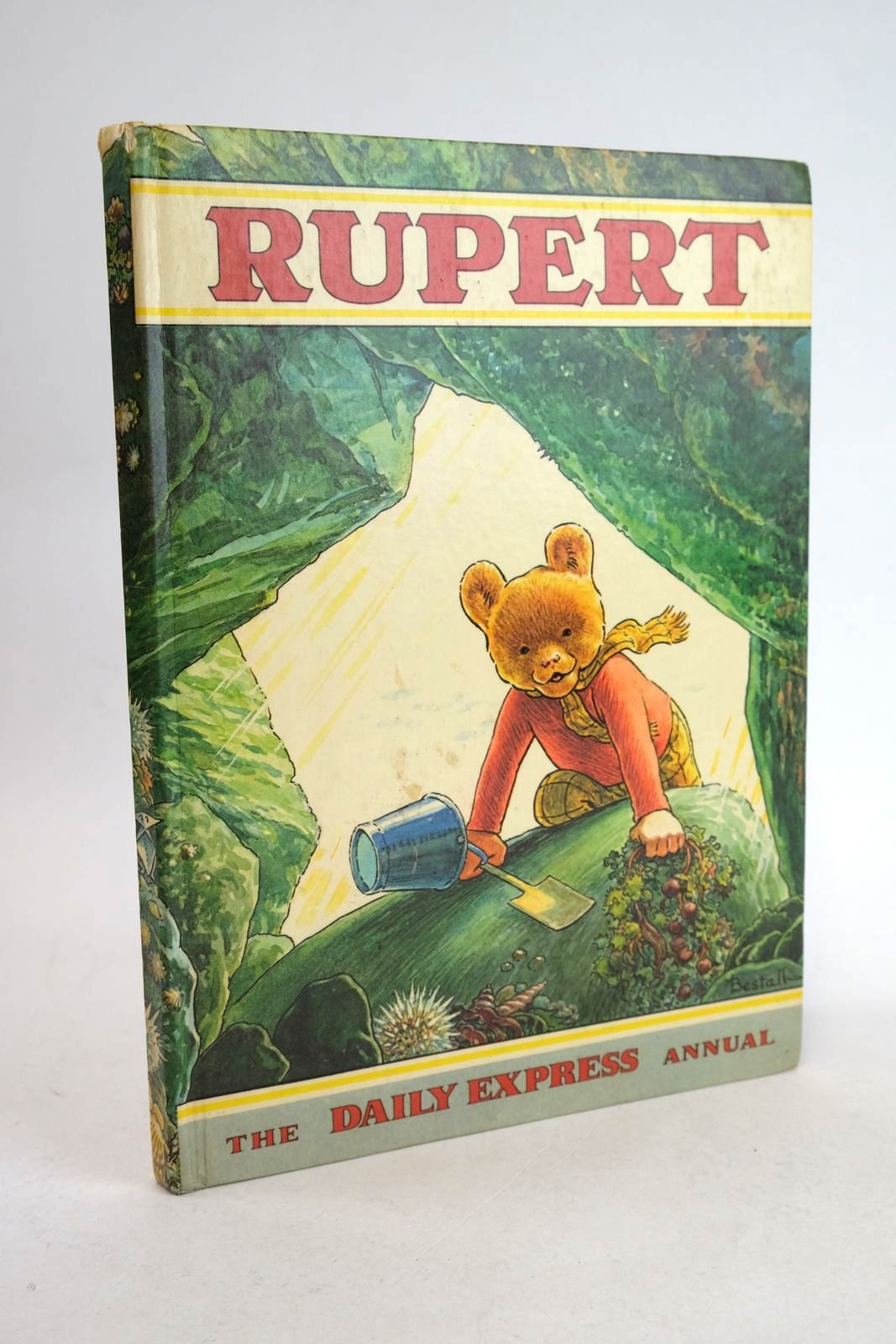 Photo of RUPERT ANNUAL 1971 written by Bestall, Alfred illustrated by Bestall, Alfred published by Daily Express (STOCK CODE: 1330785)  for sale by Stella & Rose's Books