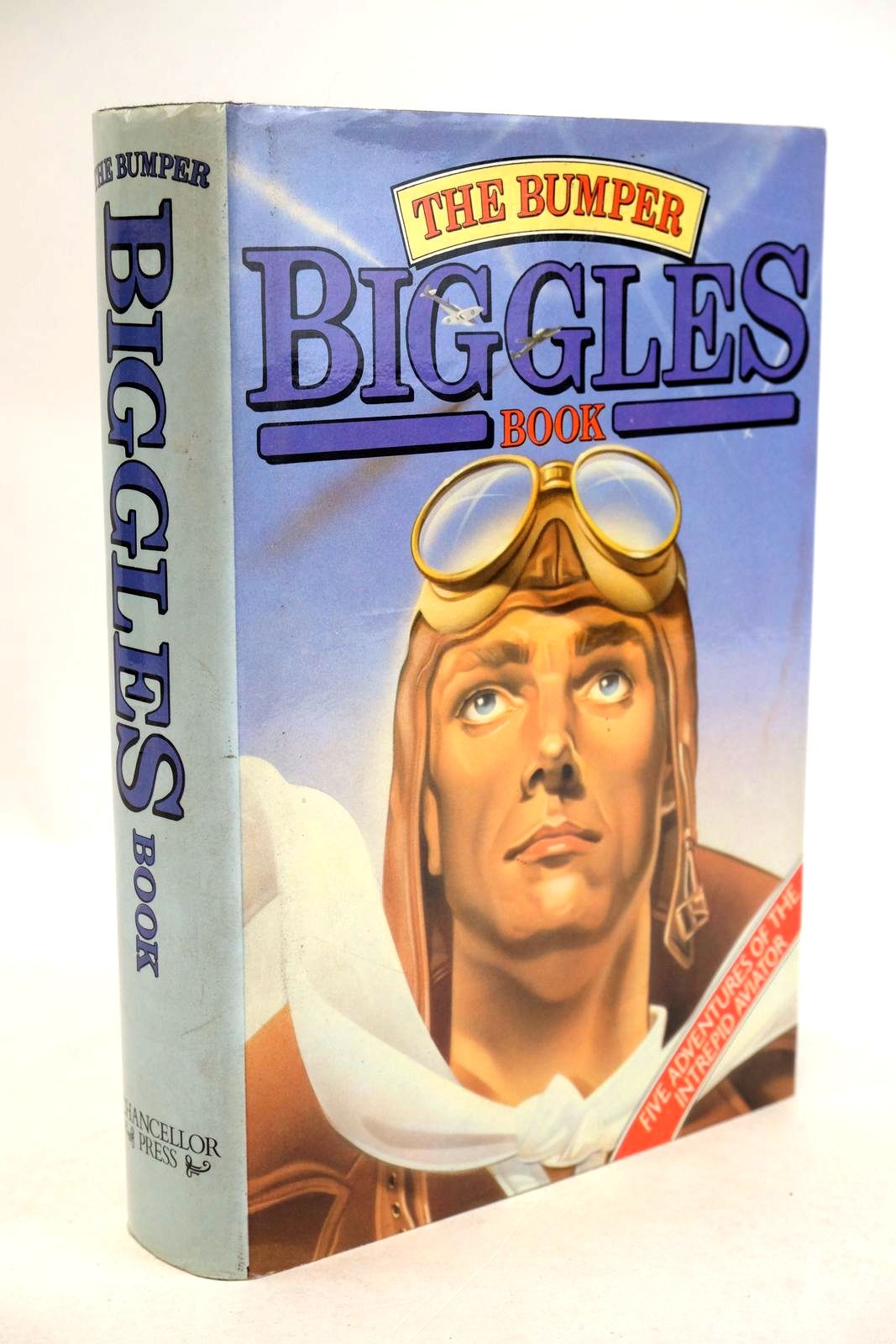 Photo of THE BUMPER BIGGLES BOOK written by Johns, W.E. published by Chancellor Press (STOCK CODE: 1330865)  for sale by Stella & Rose's Books