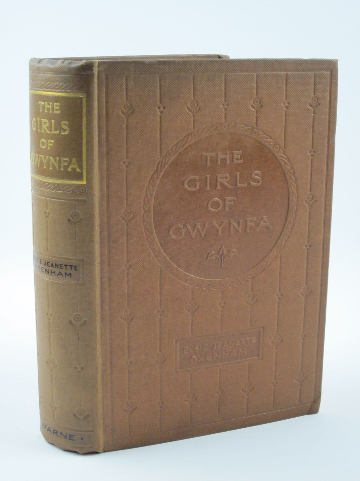 Photo of THE GIRLS OF GWYNFA written by Oxenham, Elsie J. published by Frederick Warne &amp; Co Ltd. (STOCK CODE: 1401412)  for sale by Stella & Rose's Books