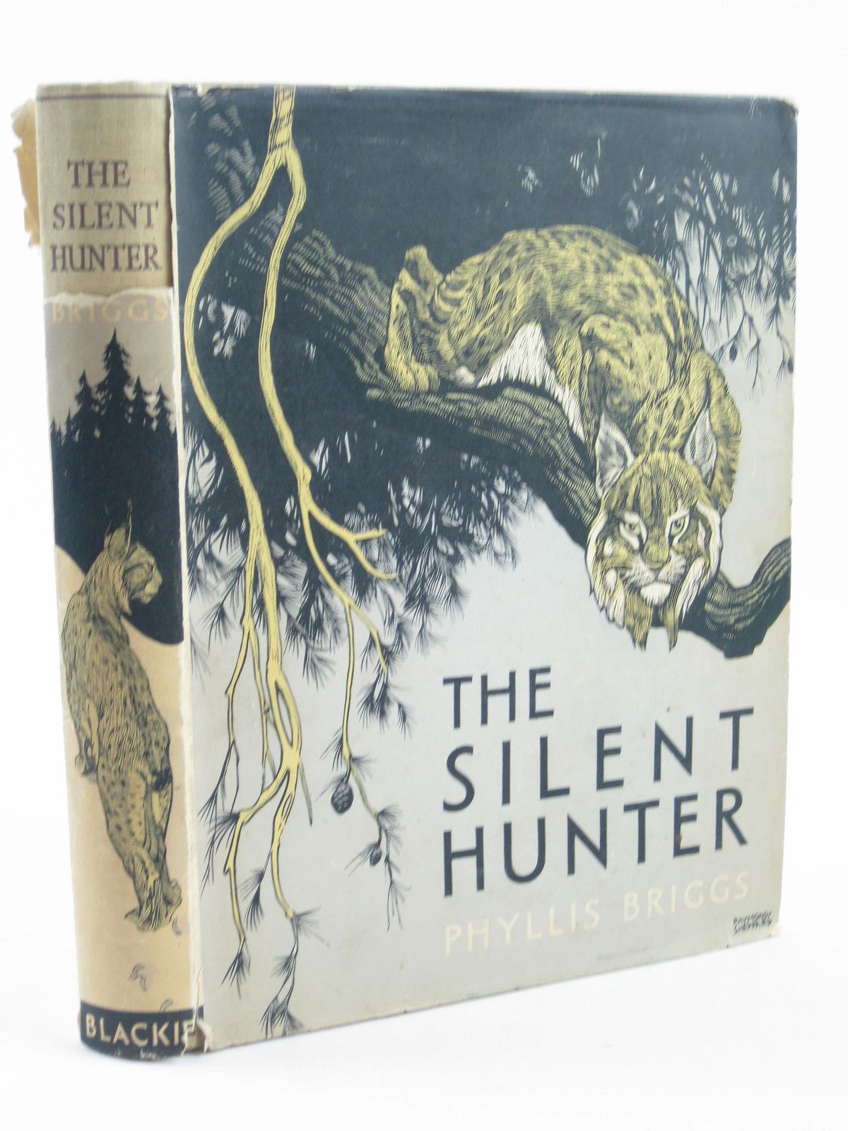 Photo of THE SILENT HUNTER written by Briggs, Phyllis illustrated by Sheppard, Raymond published by Blackie &amp; Son Ltd. (STOCK CODE: 1401934)  for sale by Stella & Rose's Books