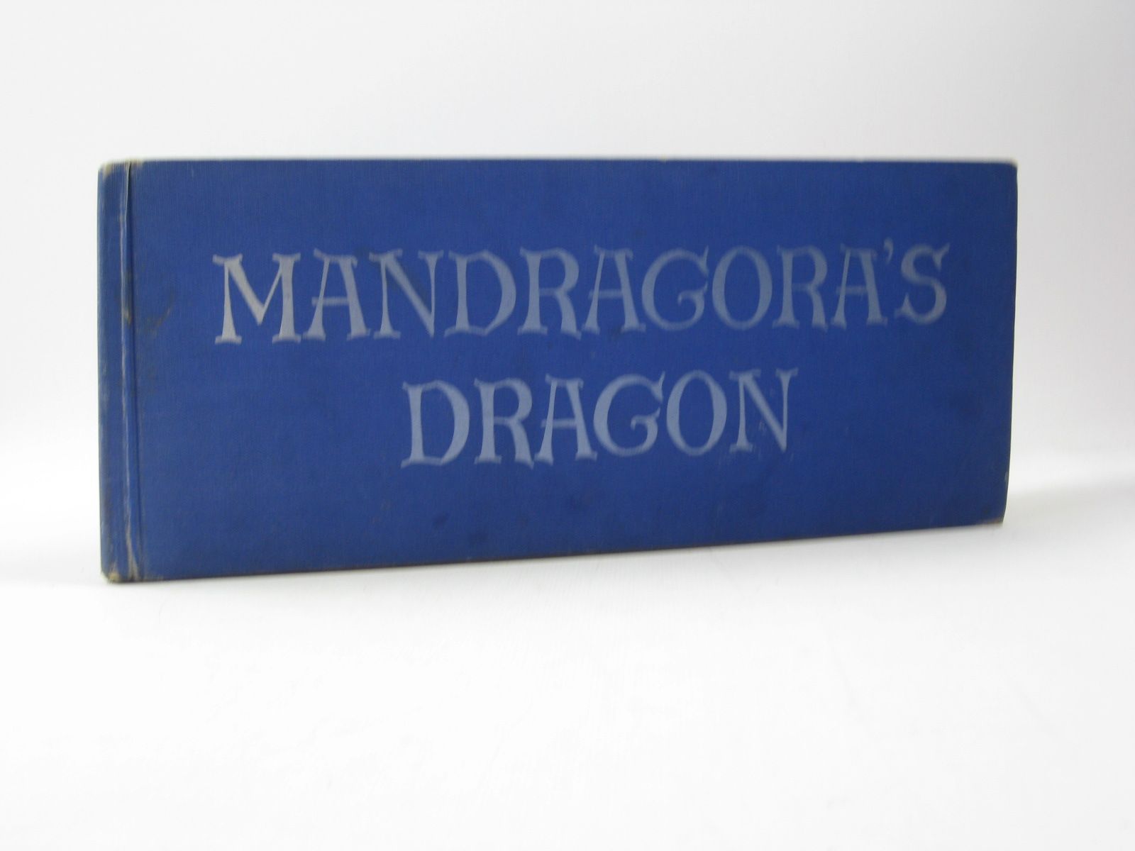 Photo of MANDRAGORA'S DRAGON written by Elmer, Irene illustrated by Van Sciver, Ruth published by Abingdon Press (STOCK CODE: 1402689)  for sale by Stella & Rose's Books