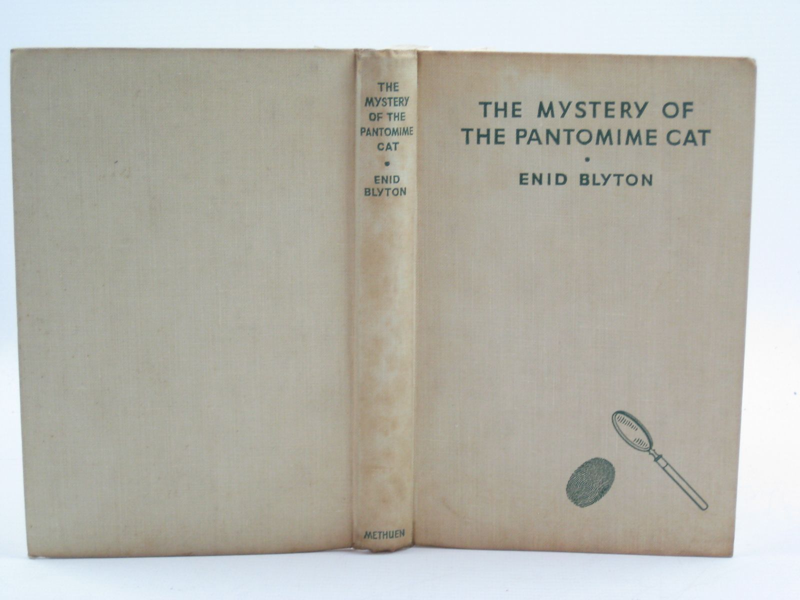 Photo of THE MYSTERY OF THE PANTOMIME CAT written by Blyton, Enid illustrated by Abbey, J. published by Methuen & Co. Ltd. (STOCK CODE: 1407034)  for sale by Stella & Rose's Books