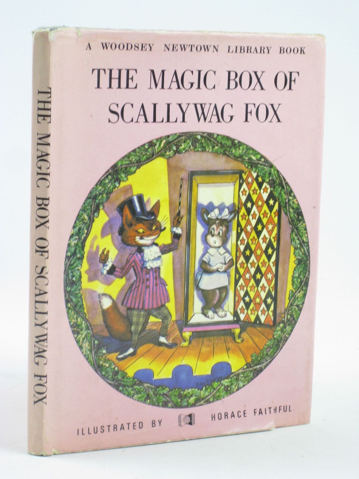 Photo of THE MAGIC BOX OF SCALLYWAG FOX written by Holmes, Edward illustrated by Faithful, Horace published by Young World Productions (STOCK CODE: 1501887)  for sale by Stella & Rose's Books