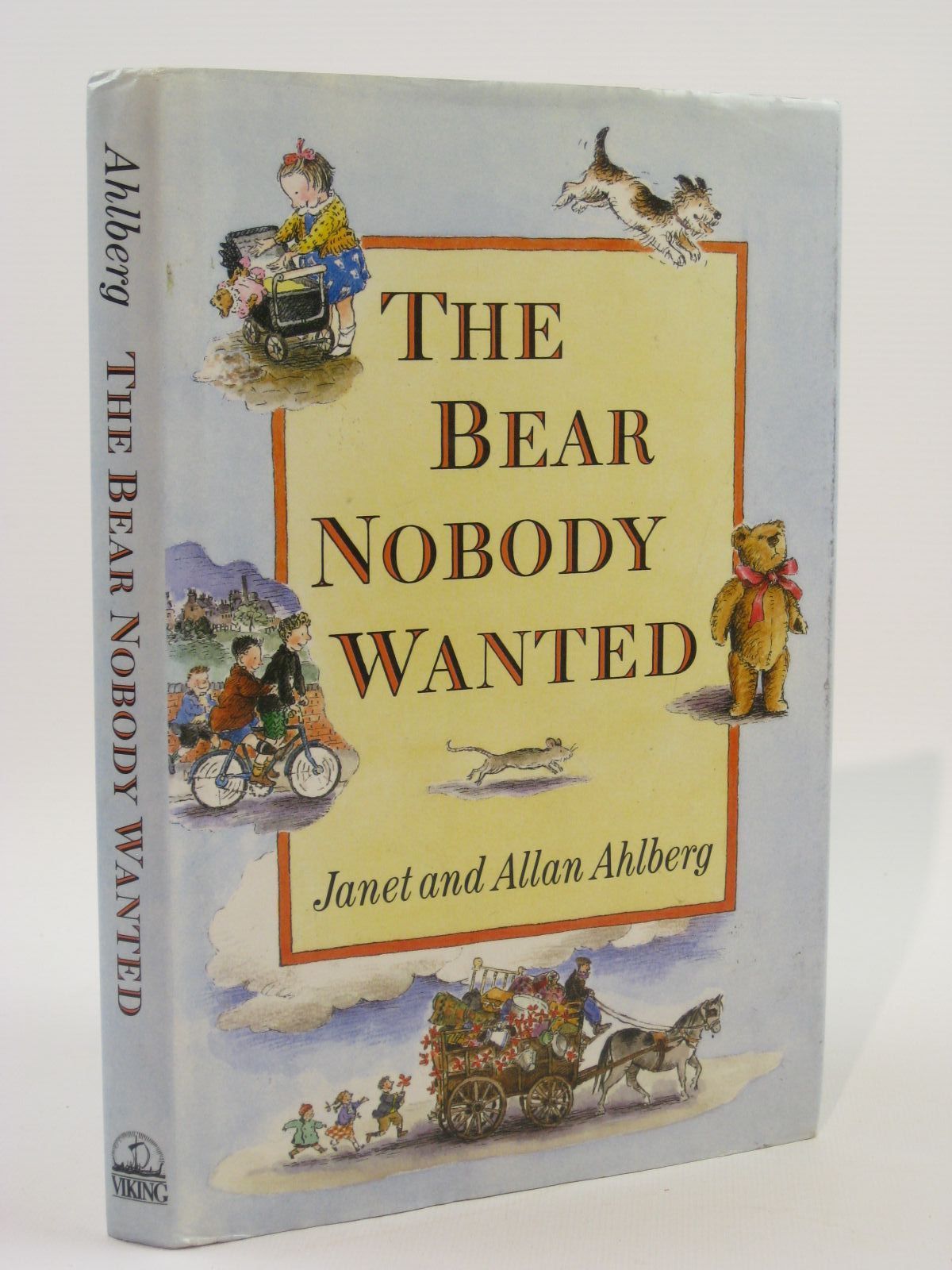 Photo of THE BEAR NOBODY WANTED written by Ahlberg, Allan illustrated by Ahlberg, Janet published by Viking (STOCK CODE: 1507579)  for sale by Stella & Rose's Books