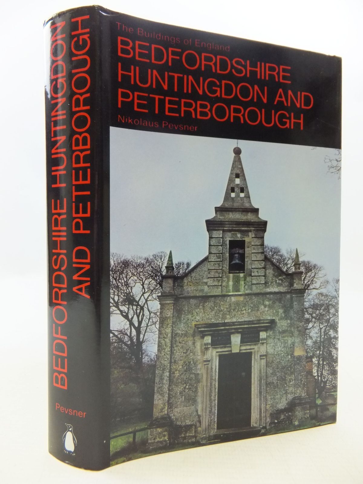 Photo of BEDFORDSHIRE AND THE COUNTY OF HUNTINGDON AND PETERBOROUGH (BUILDINGS OF ENGLAND) written by Pevsner, Nikolaus published by Penguin (STOCK CODE: 1709293)  for sale by Stella & Rose's Books