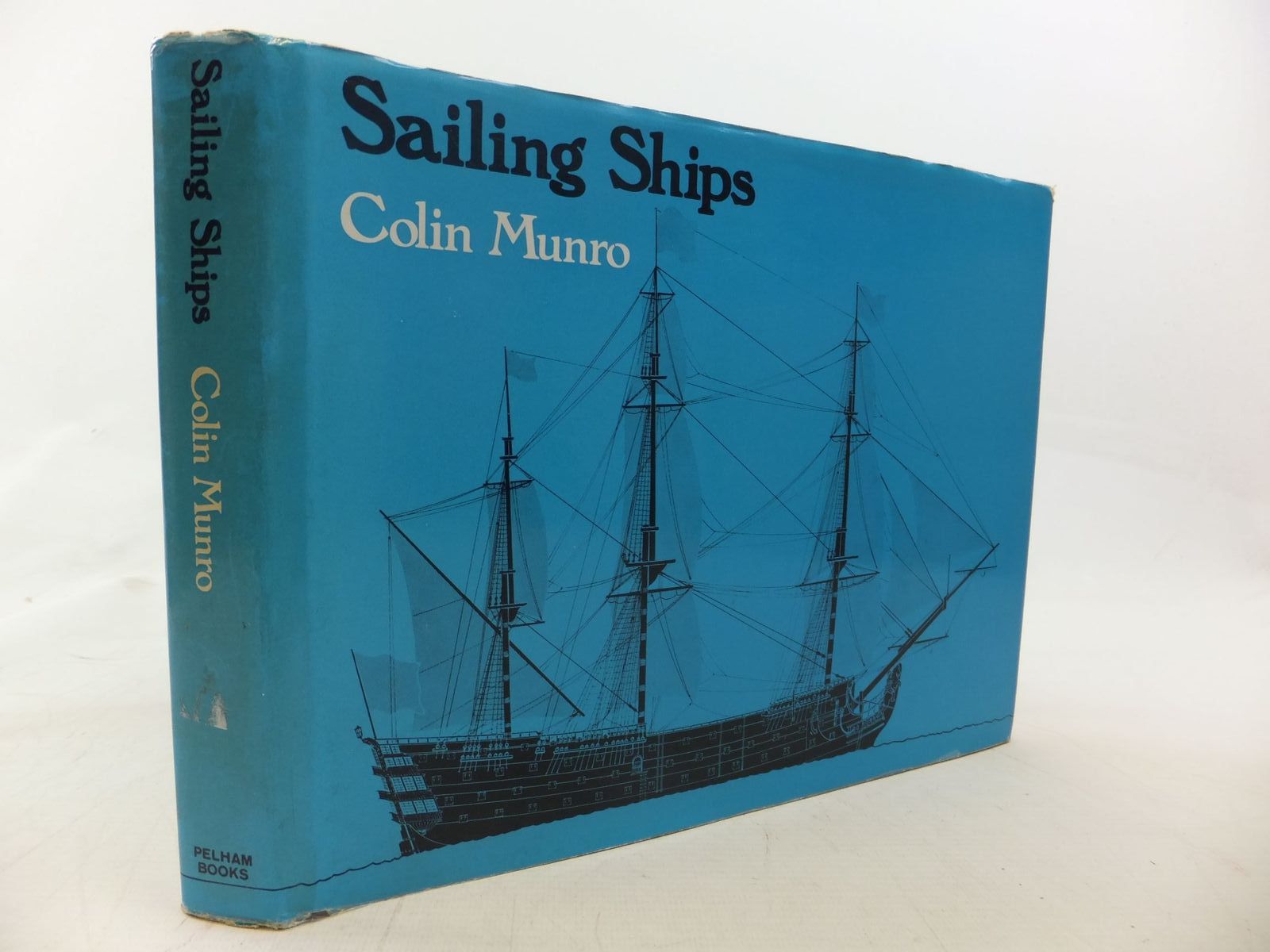Photo of SAILING SHIPS written by Munro, Colin illustrated by Munro, Colin published by Pelham Books (STOCK CODE: 1711638)  for sale by Stella & Rose's Books
