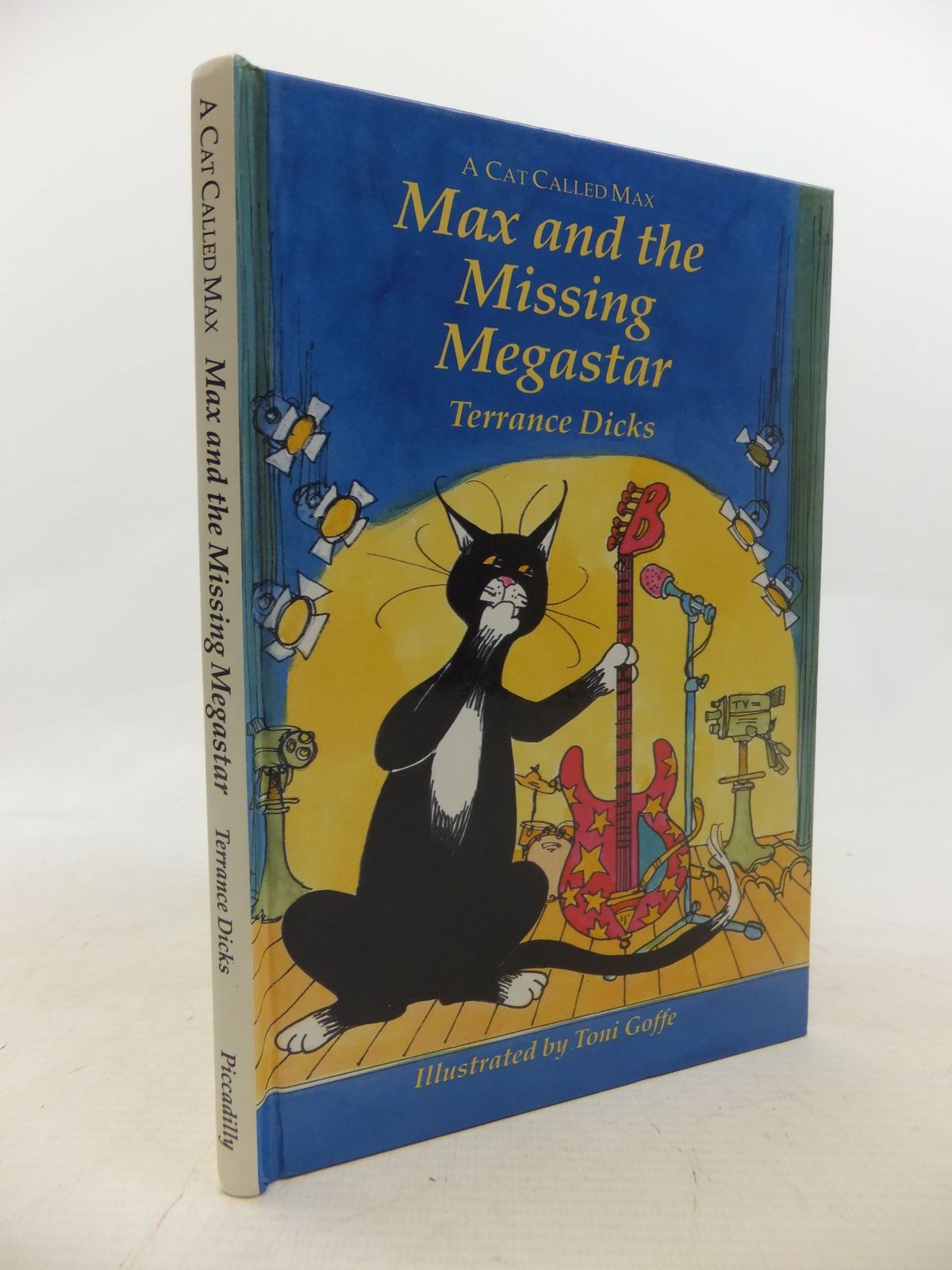 Photo of MAX AND THE MISSING MEGASTAR written by Dicks, Terrance illustrated by Goffe, Toni published by Piccadilly Press (STOCK CODE: 1712313)  for sale by Stella & Rose's Books