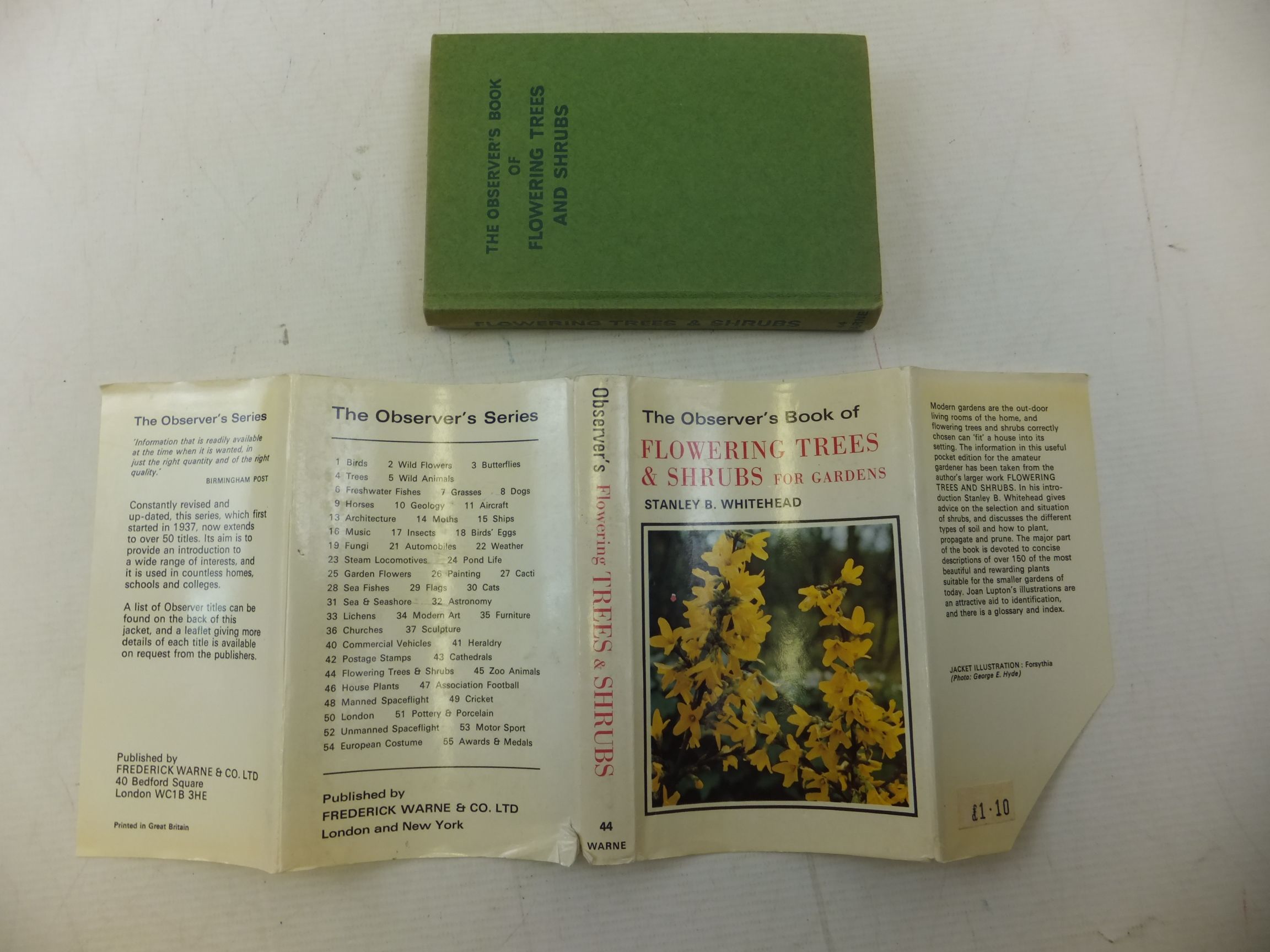 Stella & Rose's Books THE OBSERVER'S BOOK OF FLOWERING TREES & SHRUBS