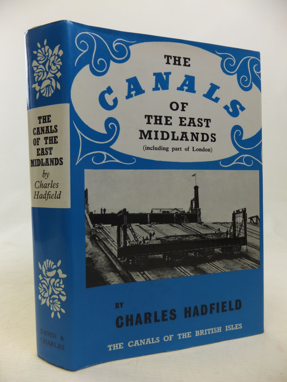 Photo of THE CANALS OF THE EAST MIDLANDS written by Hadfield, Charles published by David &amp; Charles (STOCK CODE: 1809923)  for sale by Stella & Rose's Books