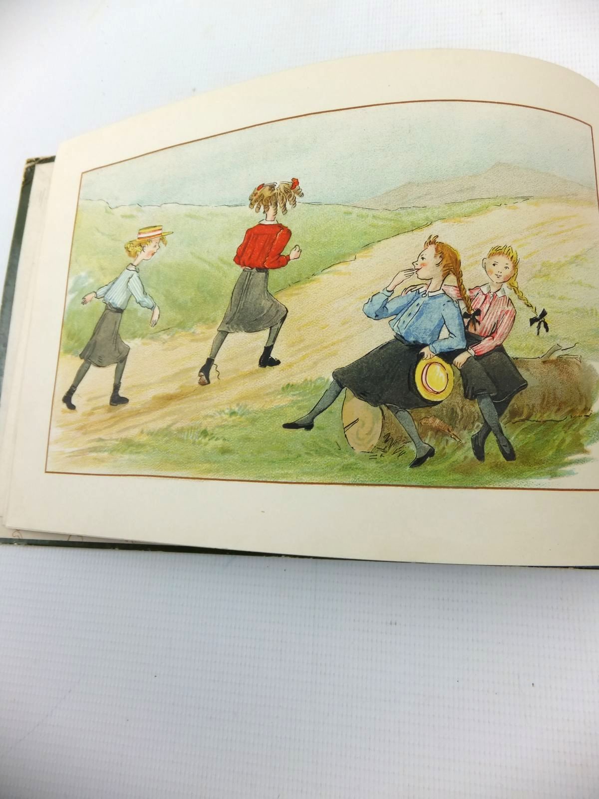 Photo of MOPS VERSUS TAILS written by Ainslie, Kathleen illustrated by Ainslie, Kathleen published by Castell Brothers Ltd., Frederick A. Stokes Company (STOCK CODE: 1814717)  for sale by Stella & Rose's Books