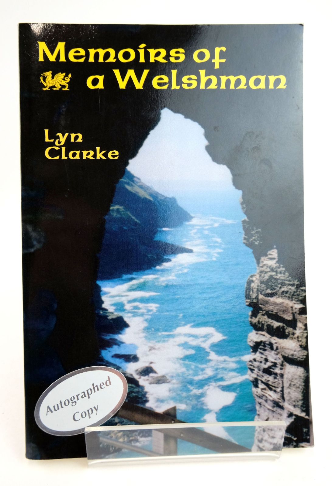 Photo of MEMOIRS OF A WELSHMAN written by Clarke, Lyn published by The Peppertree Press (STOCK CODE: 1819215)  for sale by Stella & Rose's Books