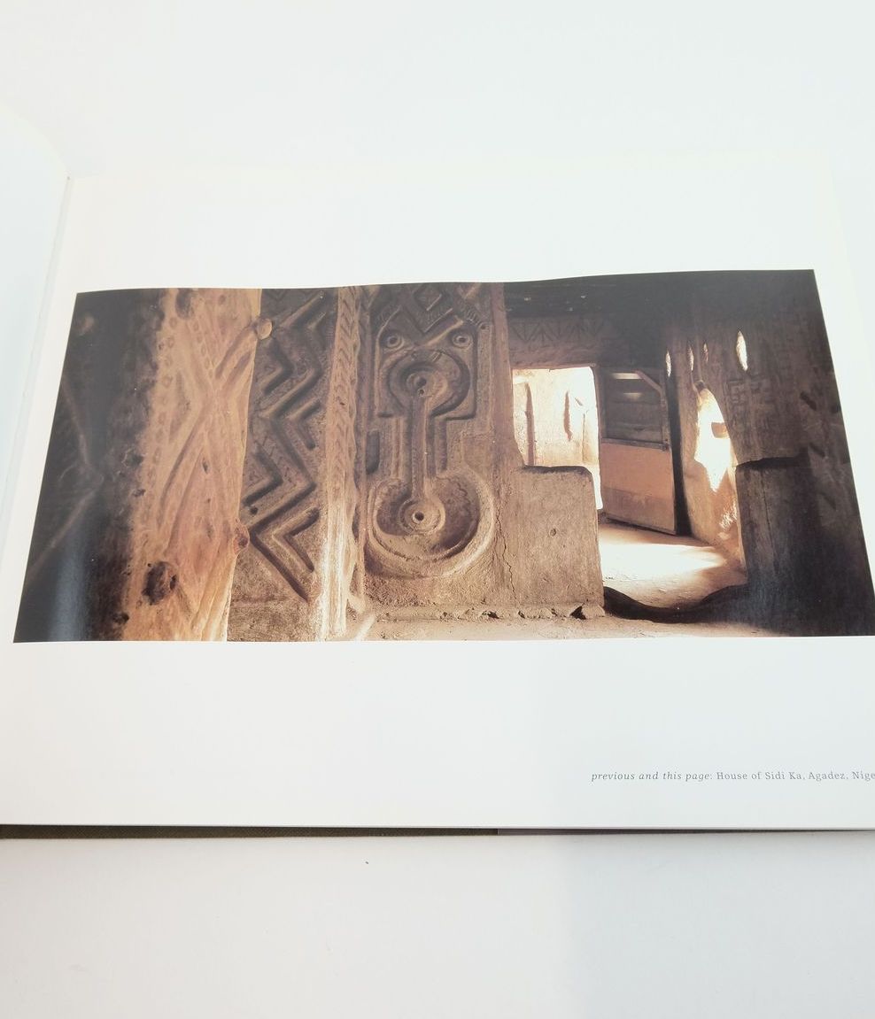 Photo of BUTABU: ADOBE ARCHITECTURE OF WEST AFRICA written by Blier, Suzanne Preston illustrated by Morris, James published by Princeton Architectural Press (STOCK CODE: 1824247)  for sale by Stella & Rose's Books