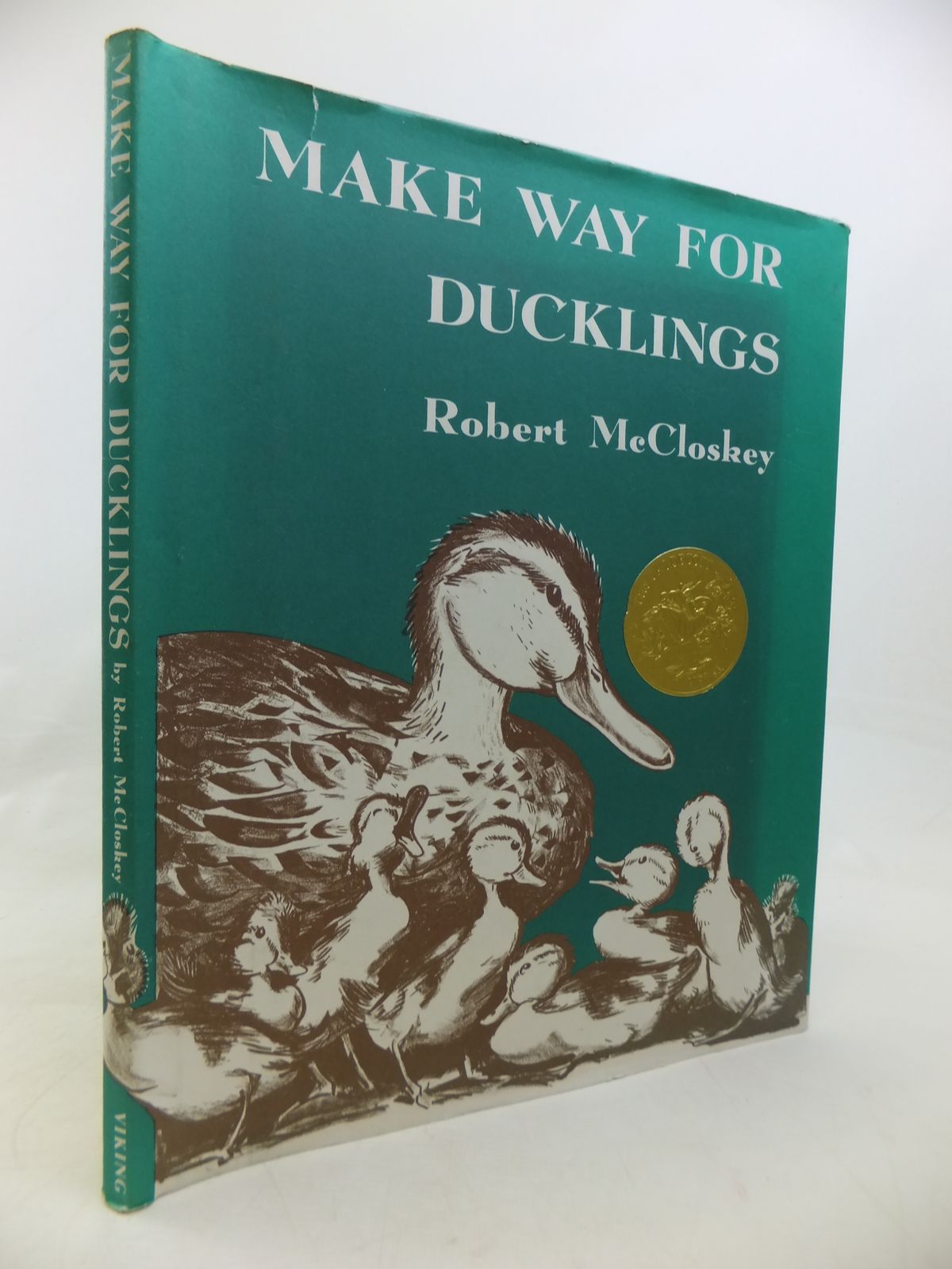 Photo of MAKE WAY FOR DUCKLINGS written by McCloskey, Robert illustrated by McCloskey, Robert published by The Viking Press (STOCK CODE: 2115892)  for sale by Stella & Rose's Books