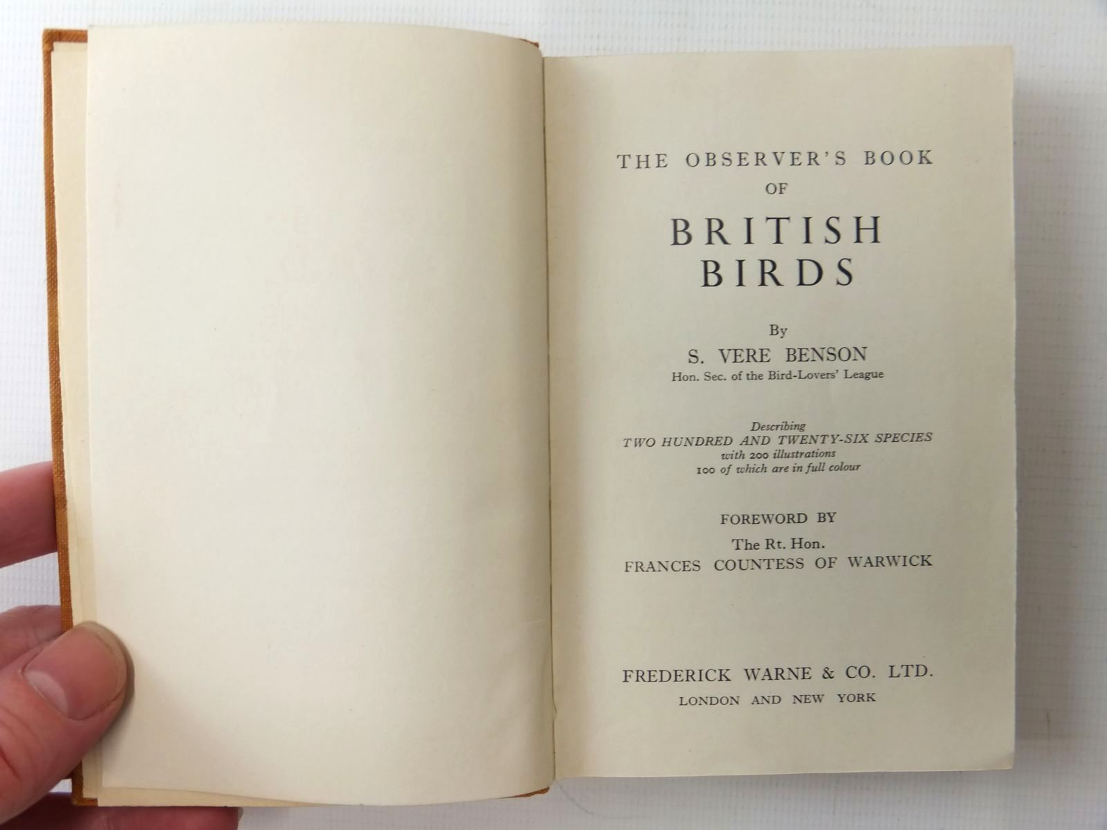 Photo of THE OBSERVER'S BOOK OF BRITISH BIRDS written by Benson, S. Vere published by Frederick Warne & Co Ltd. (STOCK CODE: 2123616)  for sale by Stella & Rose's Books