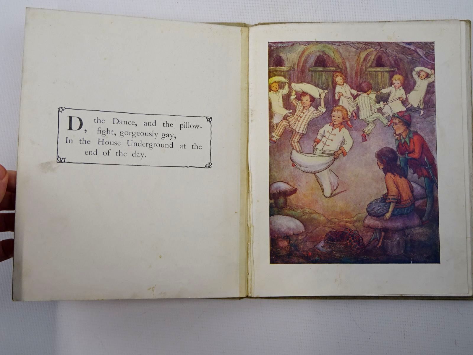 Photo of PETER PAN'S ABC written by Barrie, J.M. illustrated by White, Flora published by Oxford University Press, Humphrey Milford (STOCK CODE: 2125360)  for sale by Stella & Rose's Books