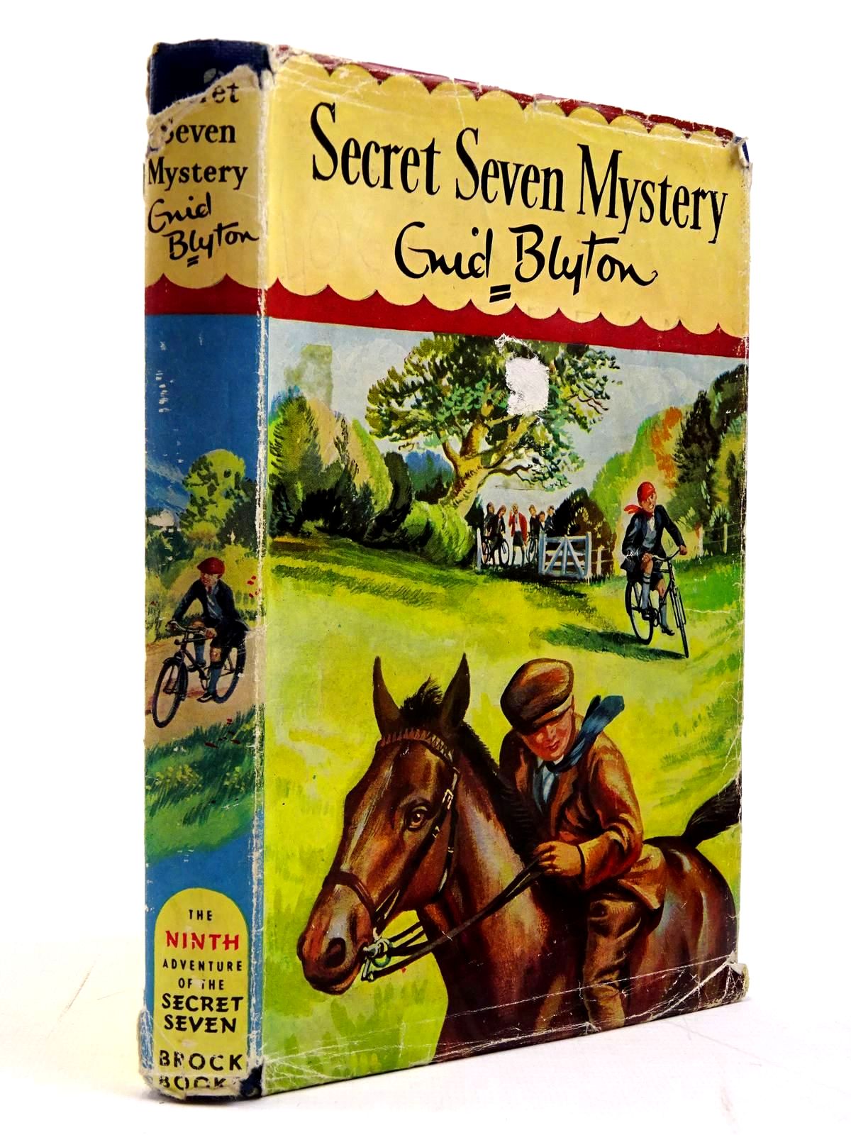 Stella & Rose's Books : SECRET SEVEN MYSTERY Written By Enid Blyton