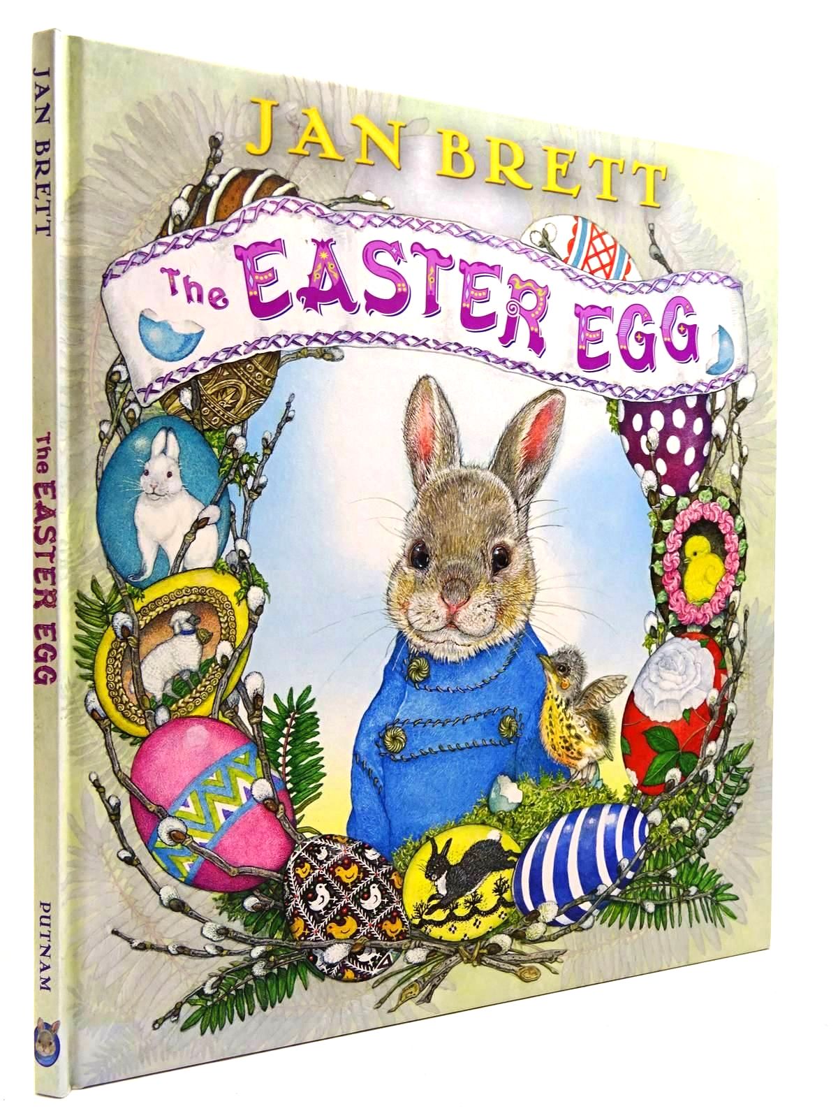 Photo of THE EASTER EGG written by Brett, Jan illustrated by Brett, Jan published by G.P. Putnam's Sons (STOCK CODE: 2130793)  for sale by Stella & Rose's Books
