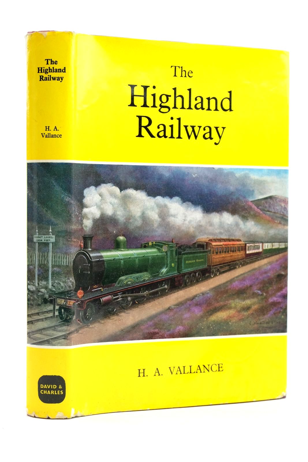 Photo of THE HIGHLAND RAILWAY written by Vallance, H.A. published by David &amp; Charles (STOCK CODE: 2133111)  for sale by Stella & Rose's Books