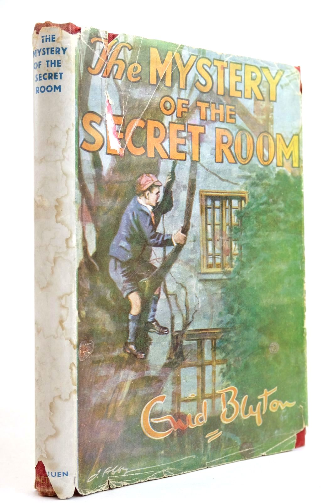 Photo of THE MYSTERY OF THE SECRET ROOM written by Blyton, Enid illustrated by Abbey, J. published by Methuen & Co. Ltd. (STOCK CODE: 2134316)  for sale by Stella & Rose's Books