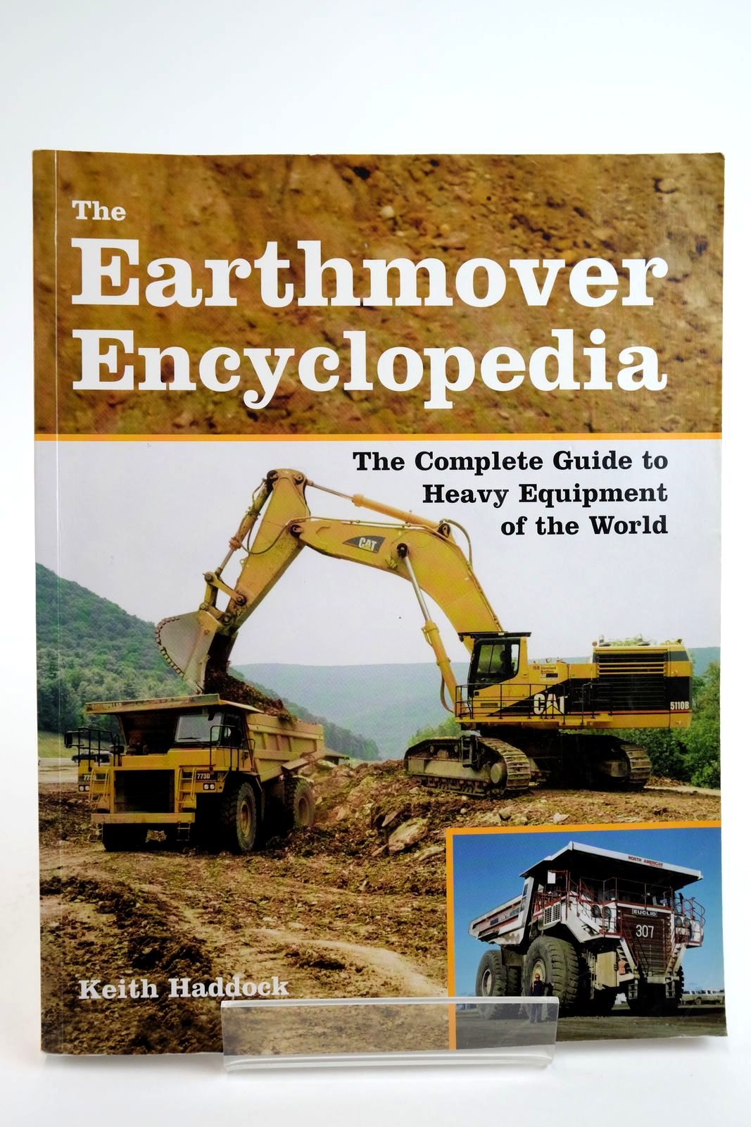 Photo of THE EARTHMOVER ENCYCLOPEDIA- Stock Number: 2135024