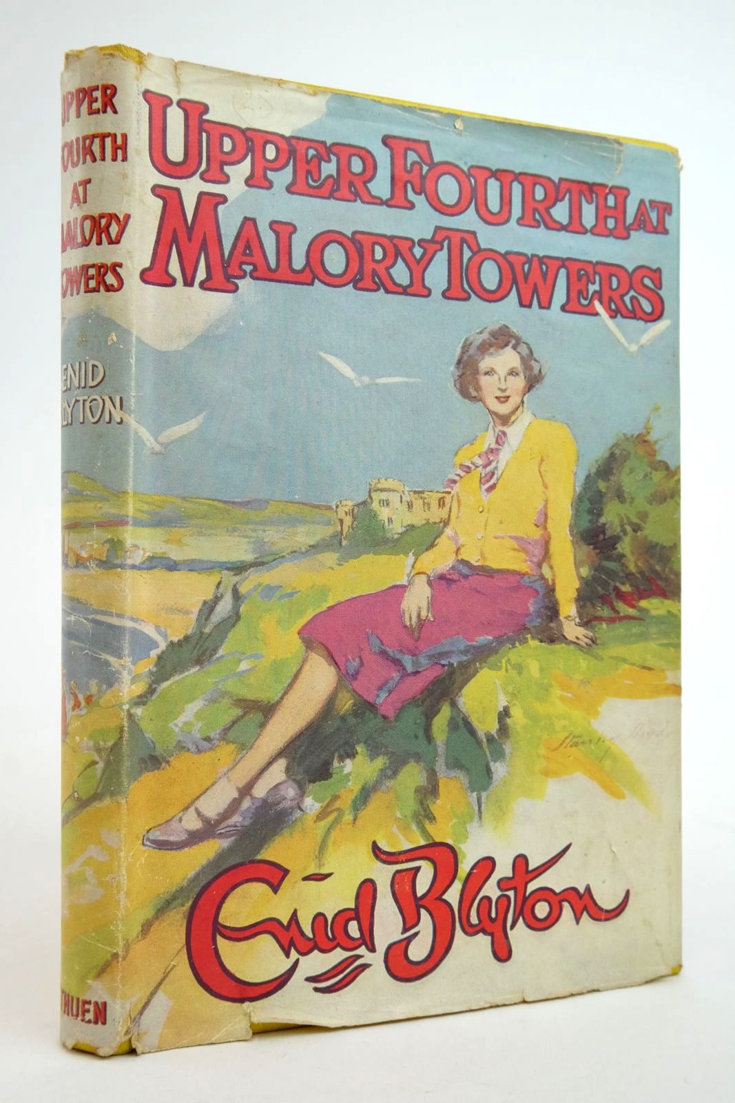 Photo of UPPER FOURTH AT MALORY TOWERS written by Blyton, Enid illustrated by Lloyd, Stanley published by Methuen &amp; Co. Ltd. (STOCK CODE: 2135595)  for sale by Stella & Rose's Books