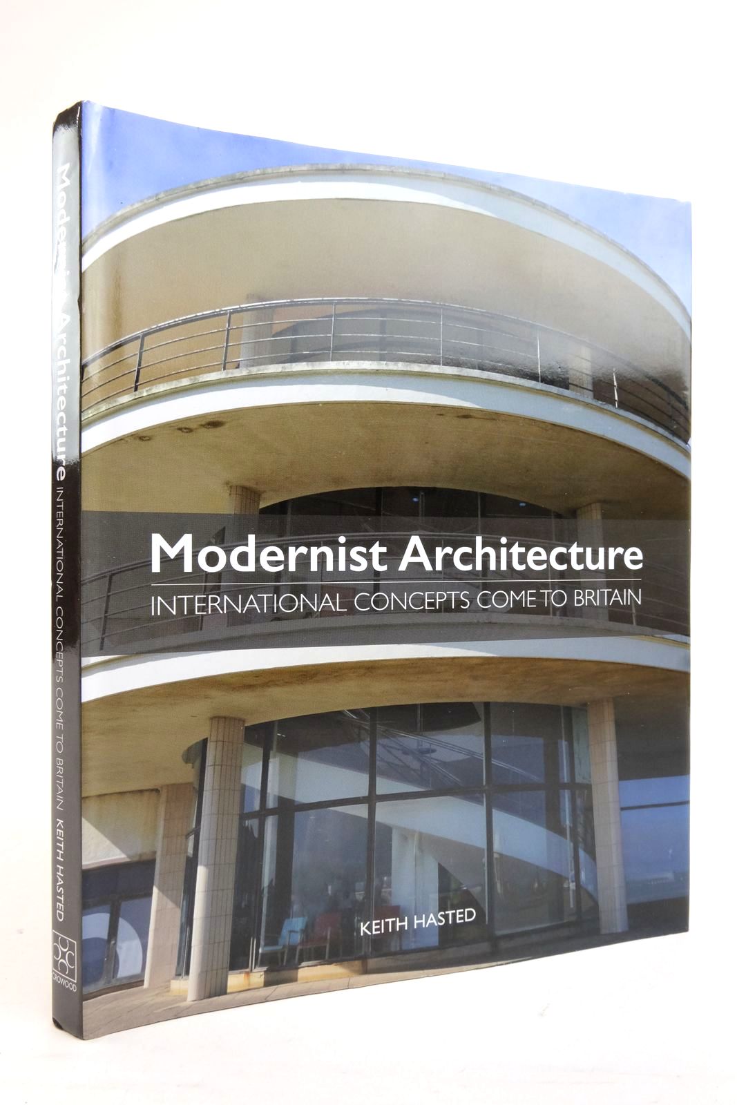 Photo of MODERNIST ARCHITECTURE: INTERNATIONAL CONCEPTS COME TO BRITAIN written by Hasted, Keith published by The Crowood Press (STOCK CODE: 2136251)  for sale by Stella & Rose's Books