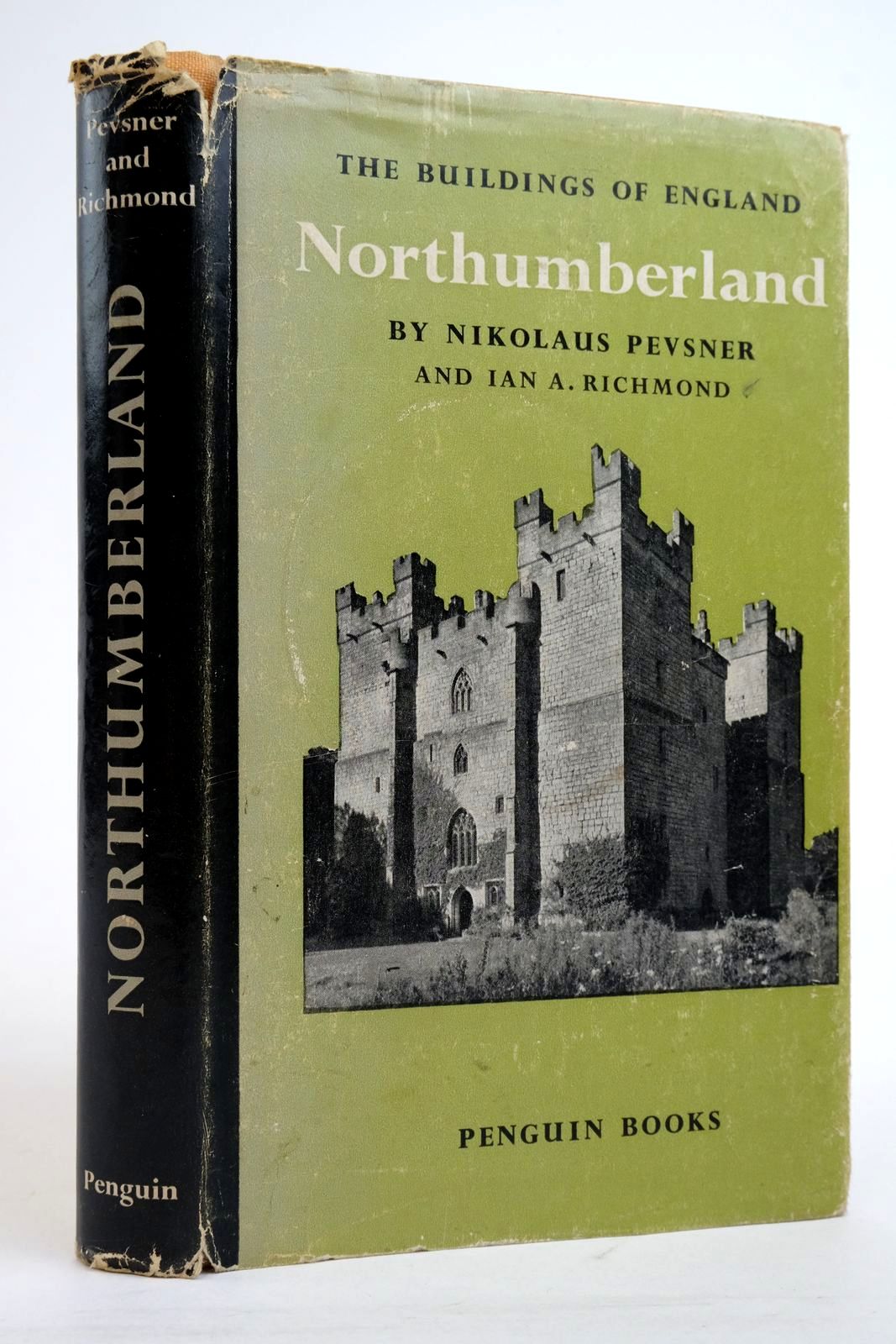 Photo of NORTHUMBERLAND (BUILDINGS OF ENGLAND) written by Pevsner, Nikolaus Richmond, Ian A. published by Penguin (STOCK CODE: 2136313)  for sale by Stella & Rose's Books