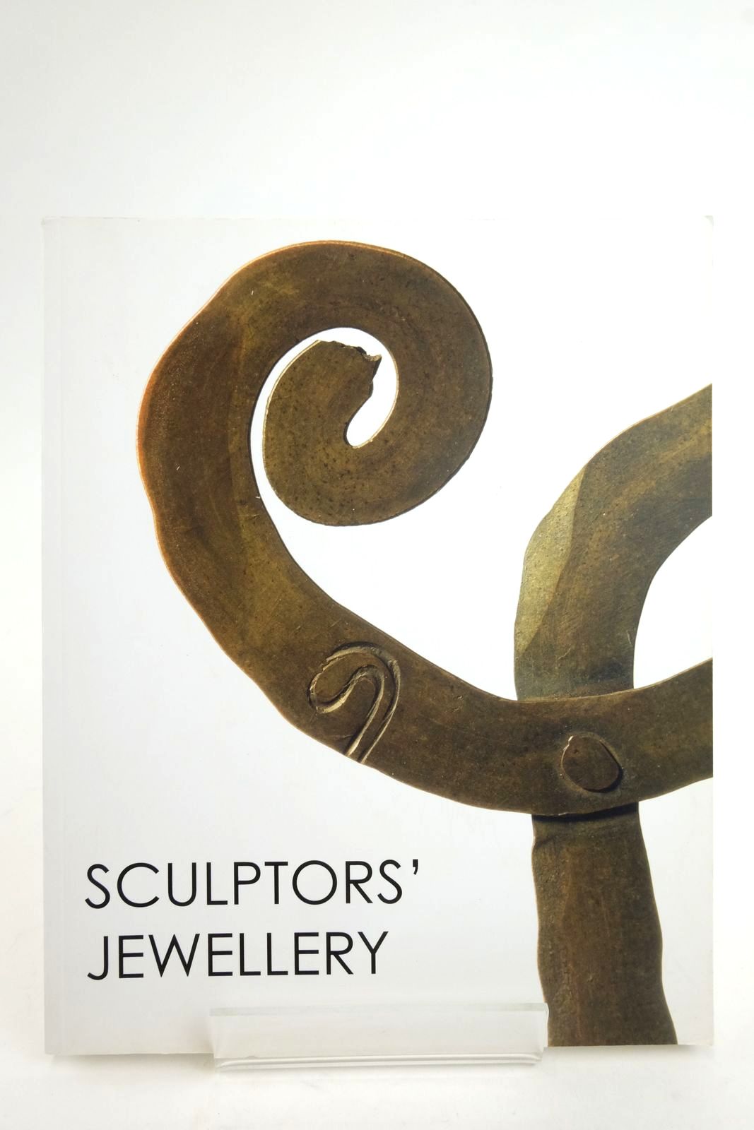 Photo of SCULPTORS' JEWELLERY written by Kingdon, Rungwe published by Pangolin London (STOCK CODE: 2136485)  for sale by Stella & Rose's Books