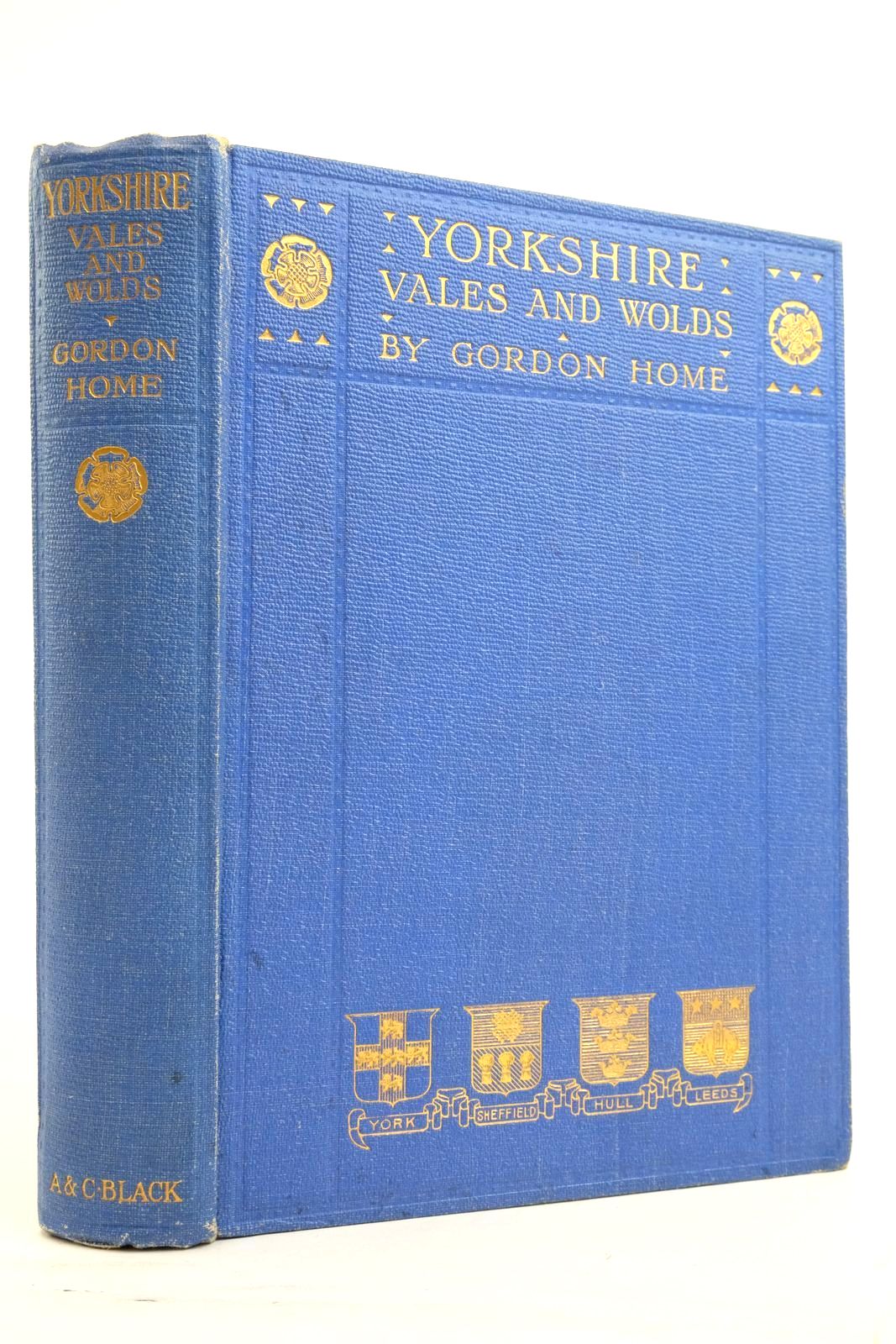 Photo of YORKSHIRE VALES AND WOLDS- Stock Number: 2137072
