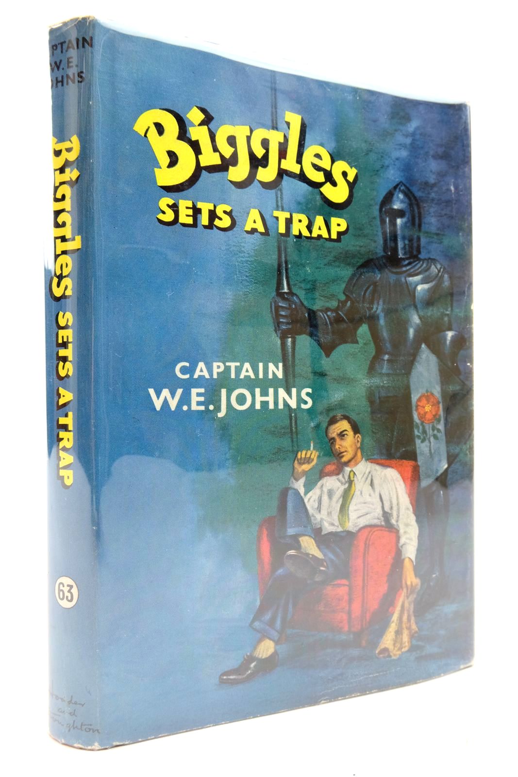 Photo of BIGGLES SETS A TRAP written by Johns, W.E. illustrated by Stead,  published by Hodder & Stoughton (STOCK CODE: 2137304)  for sale by Stella & Rose's Books