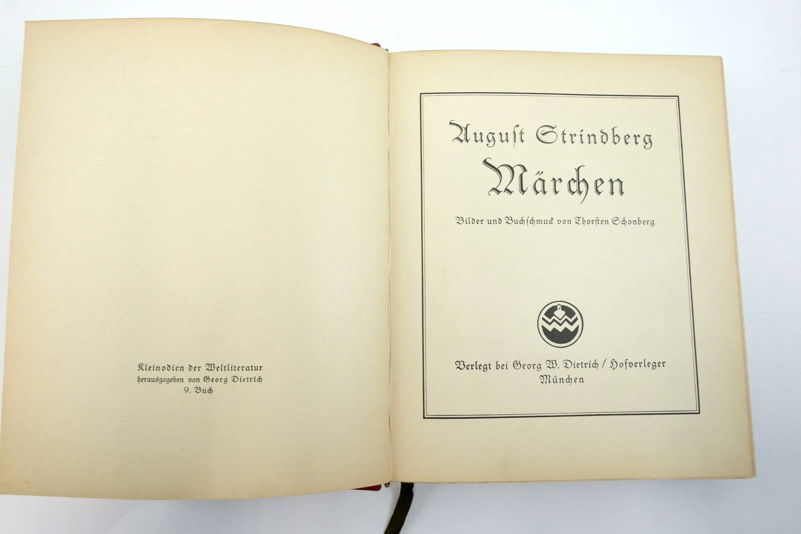 Photo of MARCHEN written by Strindberg, August illustrated by Schonberg, Thorsten published by Georg W. Dietrich (STOCK CODE: 2138601)  for sale by Stella & Rose's Books