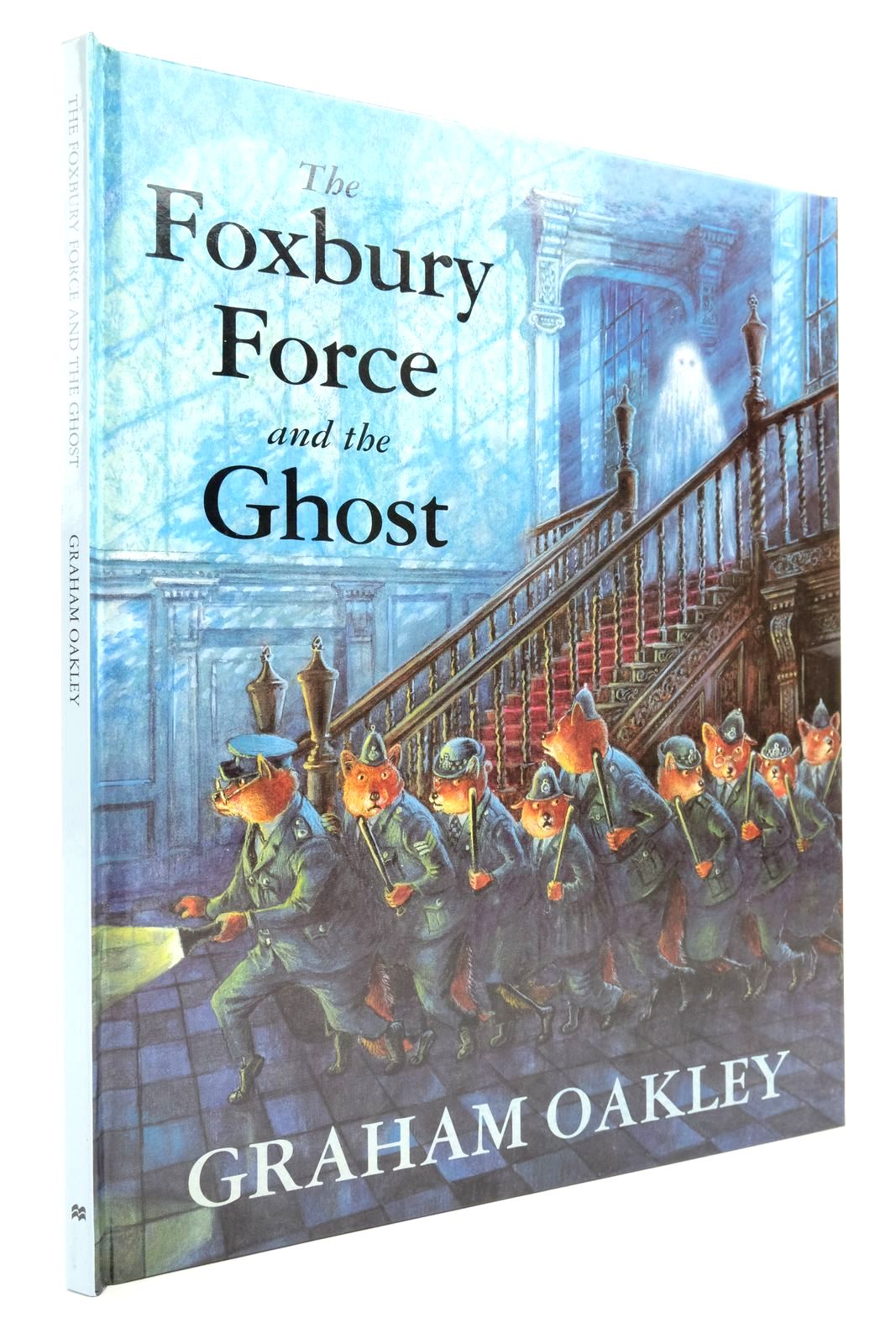 Photo of THE FOXBURY FORCE AND THE GHOST written by Oakley, Graham illustrated by Oakley, Graham published by Macmillan Children's Books (STOCK CODE: 2138623)  for sale by Stella & Rose's Books