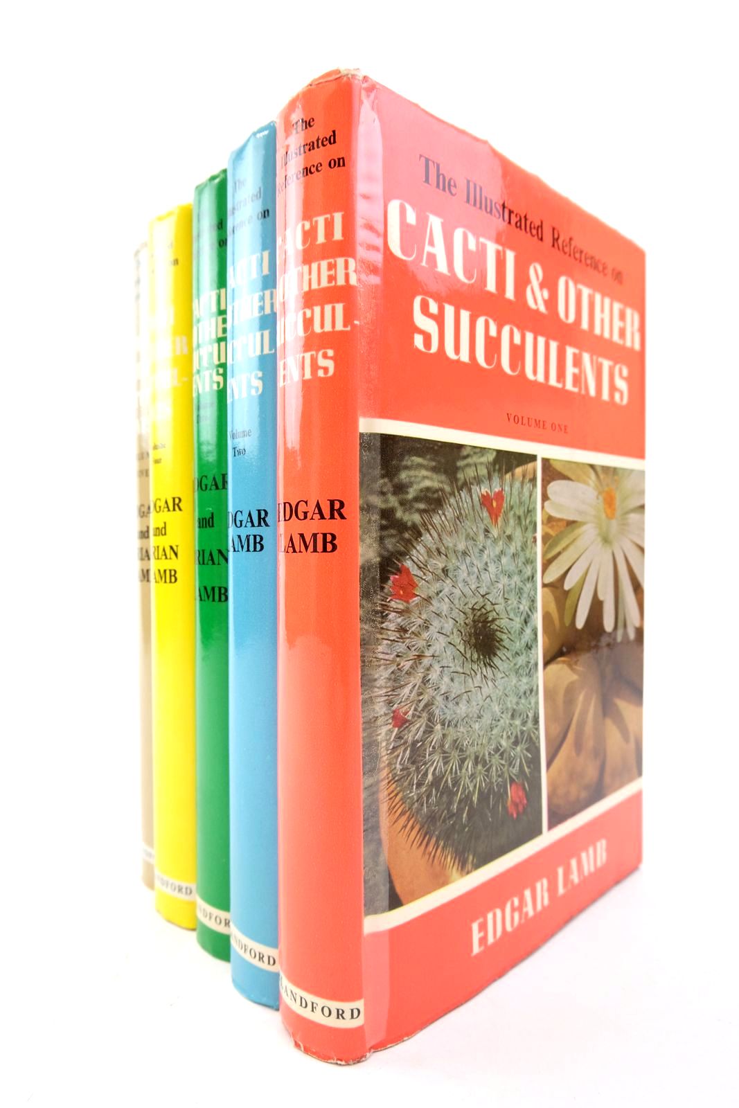 Stella & Rose's Books THE ILLUSTRATED REFERENCE ON CACTI & OTHER