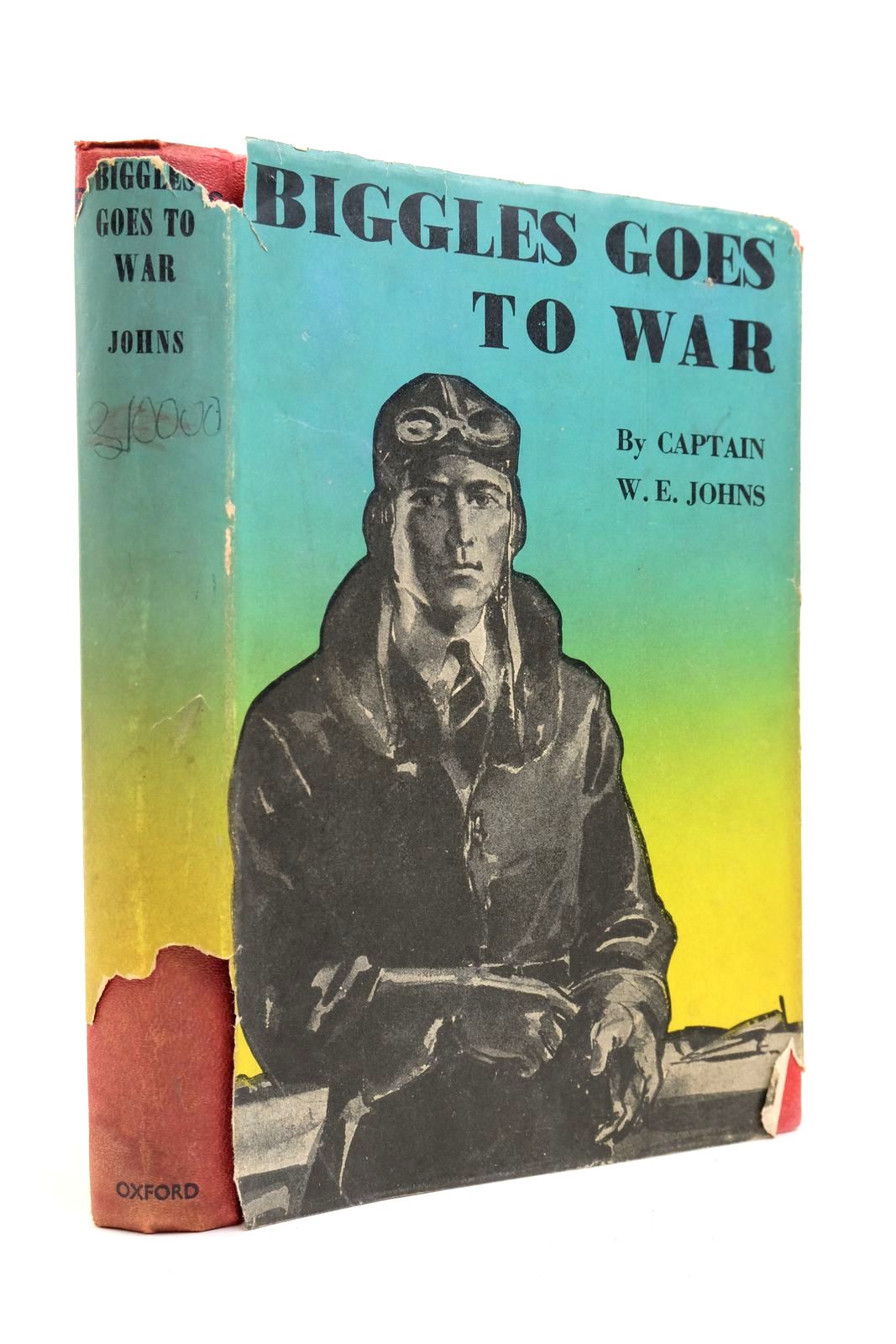 Photo of BIGGLES GOES TO WAR written by Johns, W.E. illustrated by Tyas, Martin published by Geoffrey Cumberlege, Oxford University Press (STOCK CODE: 2139692)  for sale by Stella & Rose's Books