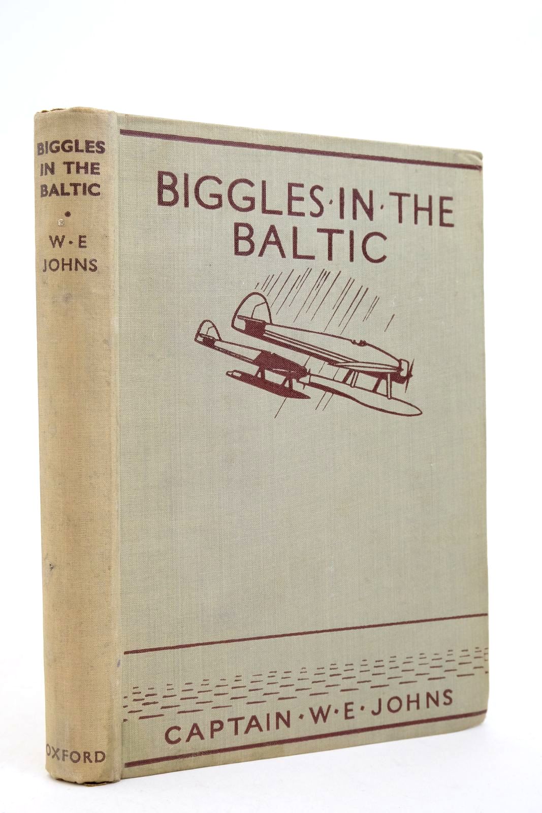 Photo of BIGGLES IN THE BALTIC written by Johns, W.E. illustrated by Leigh, Howard Sindall, Alfred published by Oxford University Press (STOCK CODE: 2139728)  for sale by Stella & Rose's Books