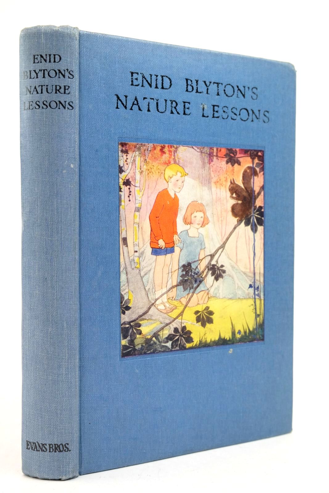 Photo of ENID BLYTON'S NATURE LESSONS written by Blyton, Enid published by Evans Brothers Limited (STOCK CODE: 2139788)  for sale by Stella & Rose's Books