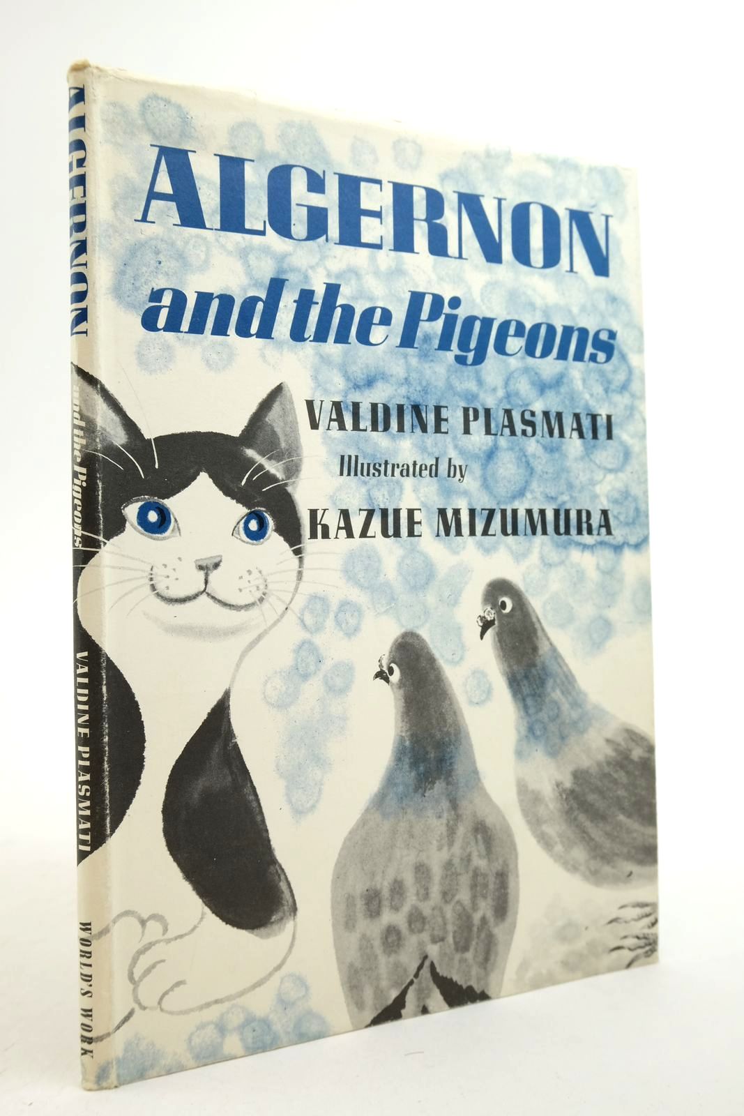 Photo of ALGERNON AND THE PIGEONS- Stock Number: 2140205