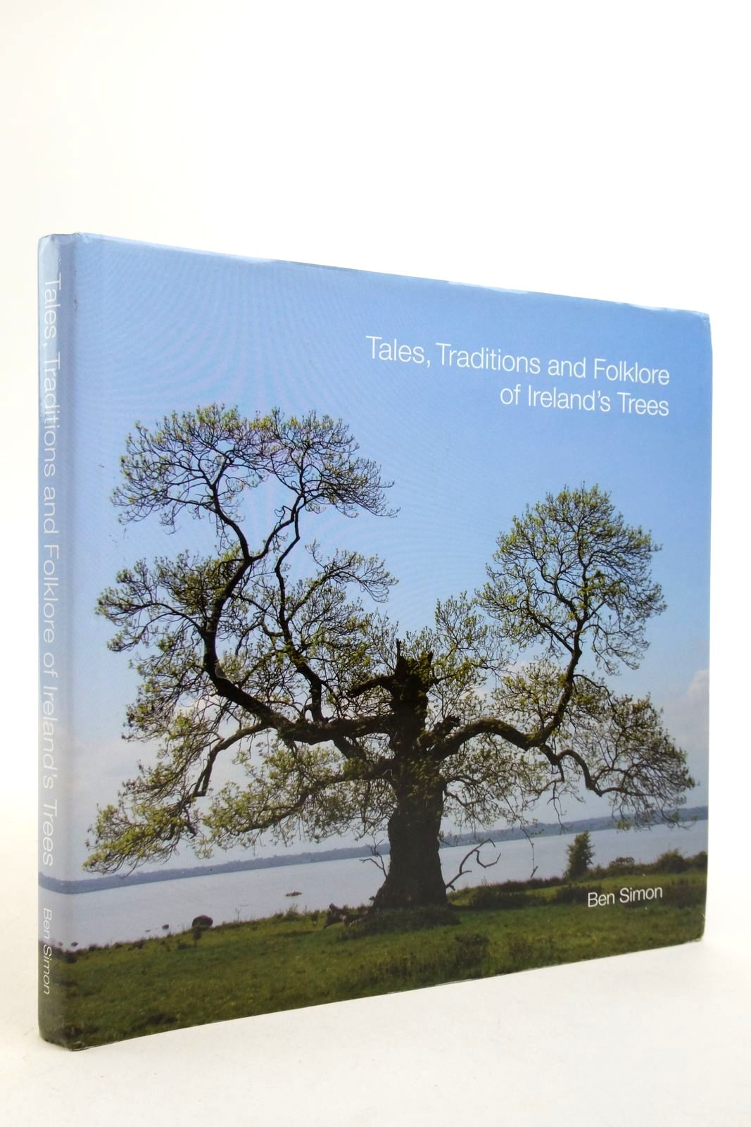 Photo of TALES, TRADITIONS AND FOLKLORE OF IRELAND'S TREES- Stock Number: 2140403