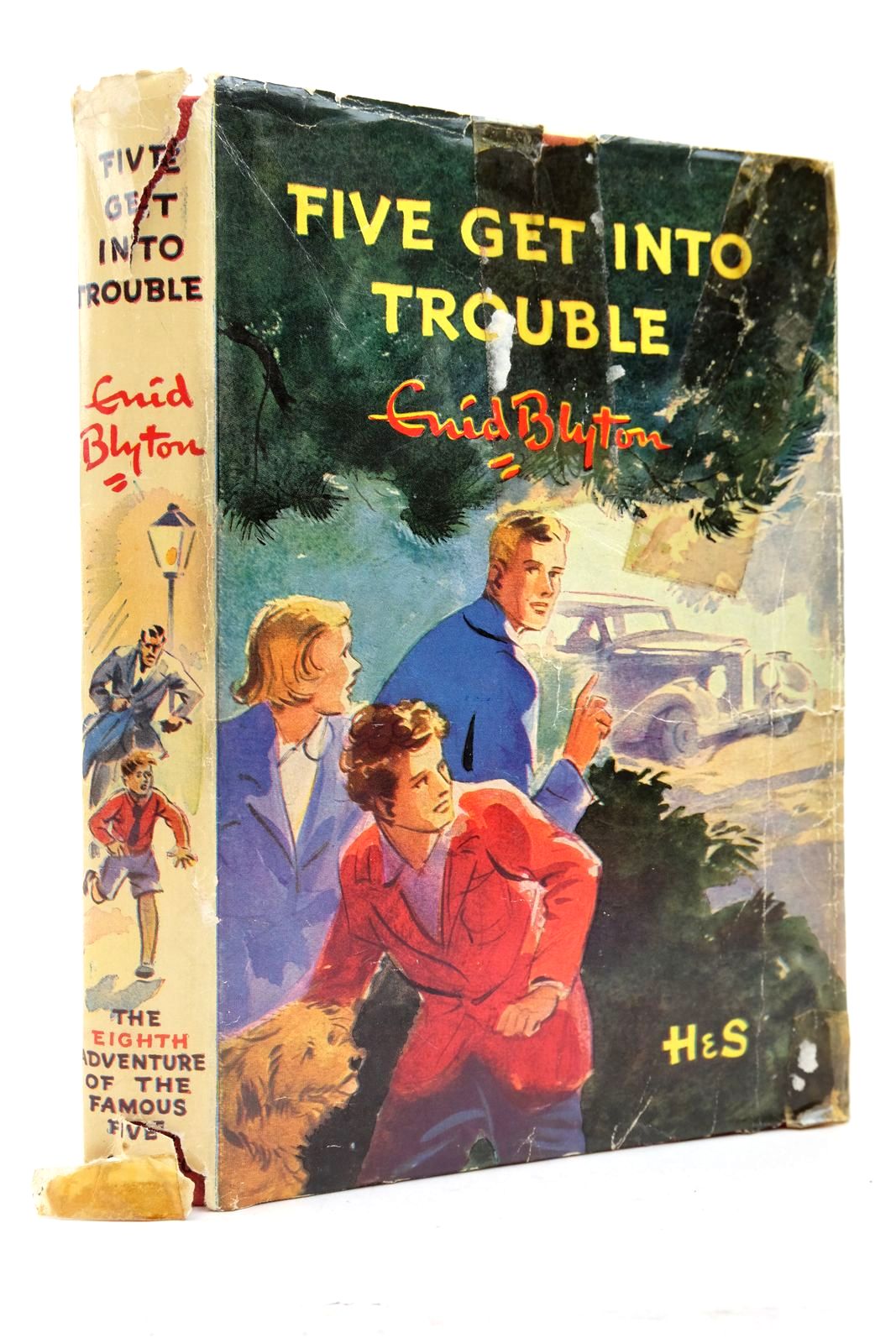 Photo of FIVE GET INTO TROUBLE- Stock Number: 2140475