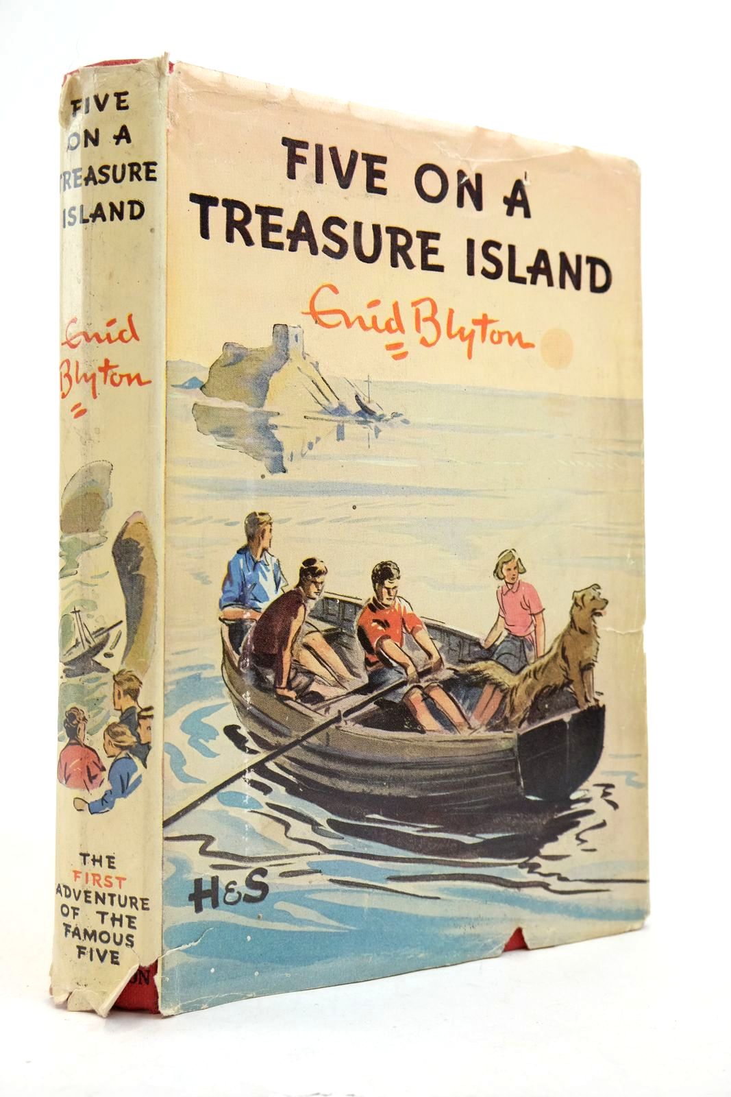 Photo of FIVE ON A TREASURE ISLAND written by Blyton, Enid illustrated by Soper, Eileen published by Hodder &amp; Stoughton (STOCK CODE: 2140495)  for sale by Stella & Rose's Books