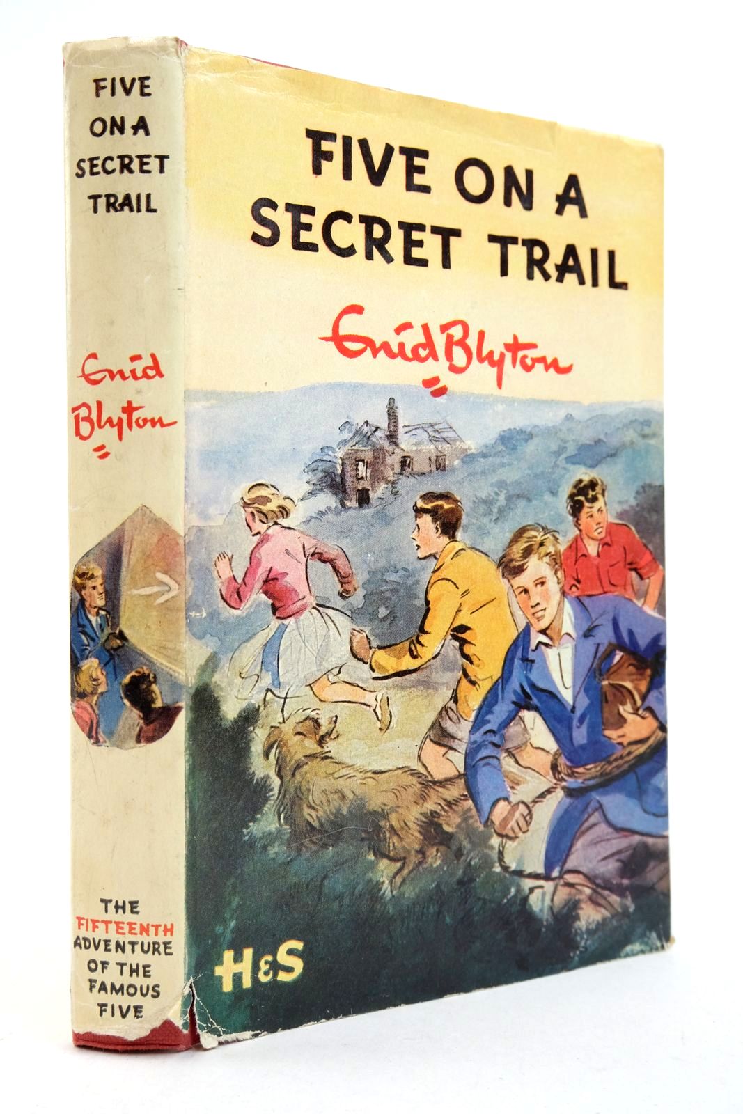 Photo of FIVE ON A SECRET TRAIL written by Blyton, Enid illustrated by Soper, Eileen published by Hodder & Stoughton (STOCK CODE: 2140496)  for sale by Stella & Rose's Books