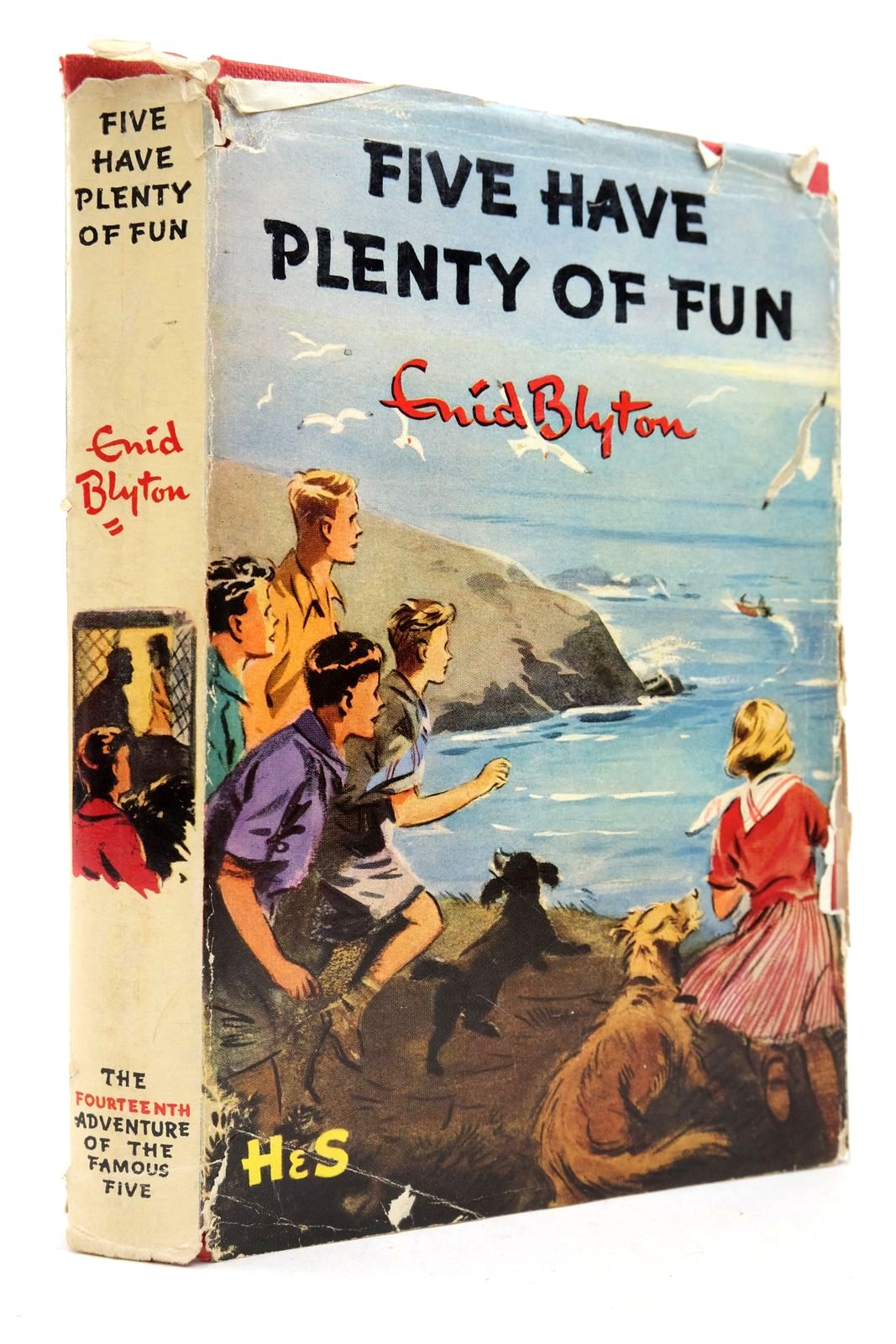 Photo of FIVE HAVE PLENTY OF FUN written by Blyton, Enid illustrated by Soper, Eileen published by Hodder &amp; Stoughton (STOCK CODE: 2140497)  for sale by Stella & Rose's Books