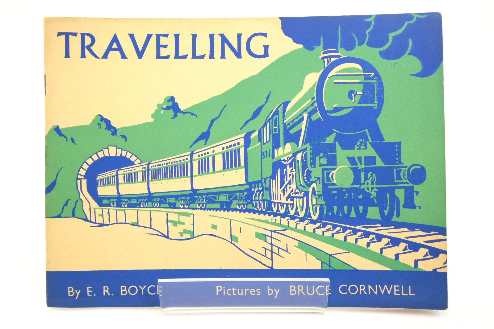 Photo of TRAVELLING written by Boyce, E.R. illustrated by Cornwell, Bruce published by MacMillan (STOCK CODE: 2140693)  for sale by Stella & Rose's Books