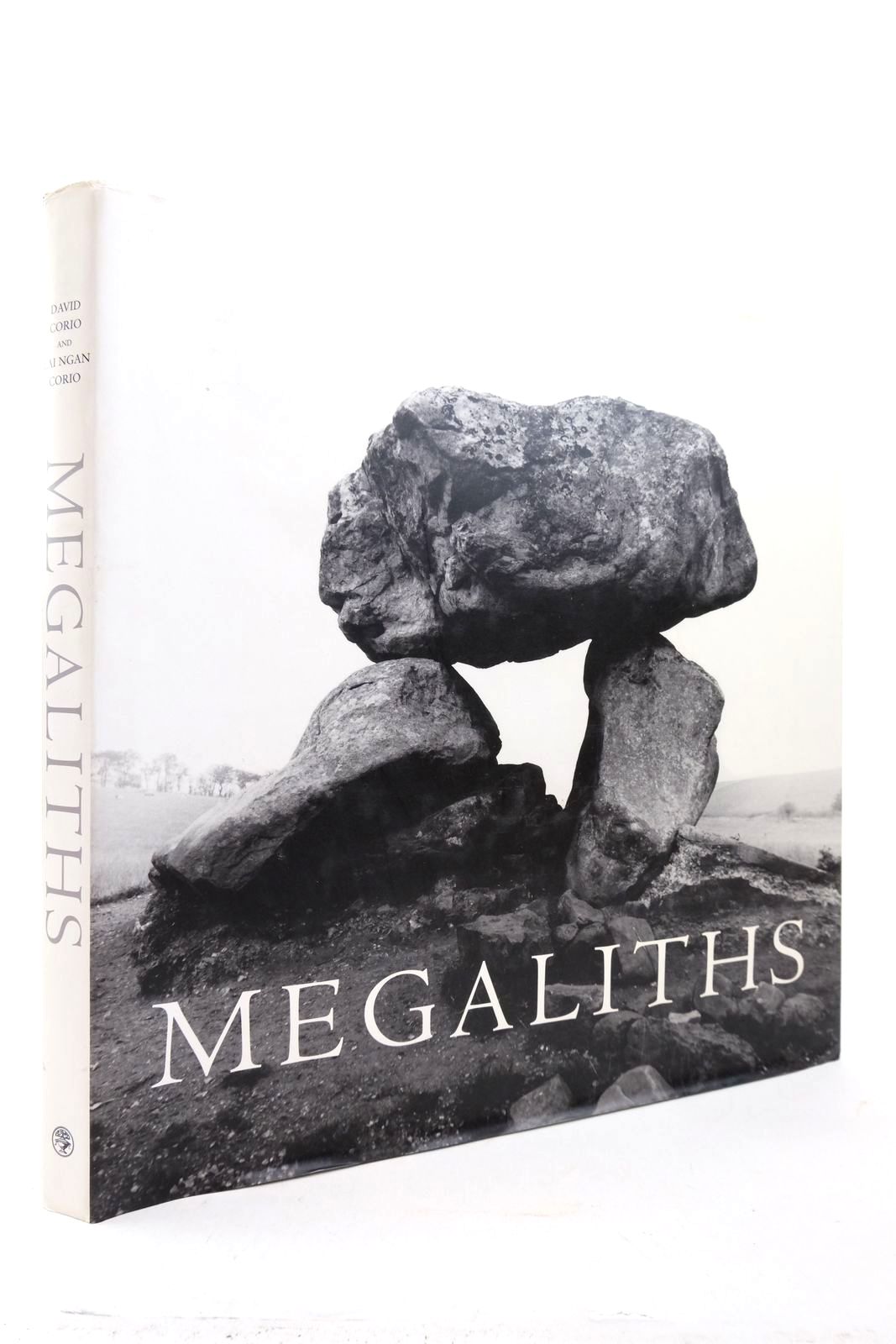 Photo of MEGALITHS: THE ANCIENT STONE MONUMENTS OF ENGLAND AND WALES written by Corio, Lai Ngan published by Jonathan Cape (STOCK CODE: 2140821)  for sale by Stella & Rose's Books