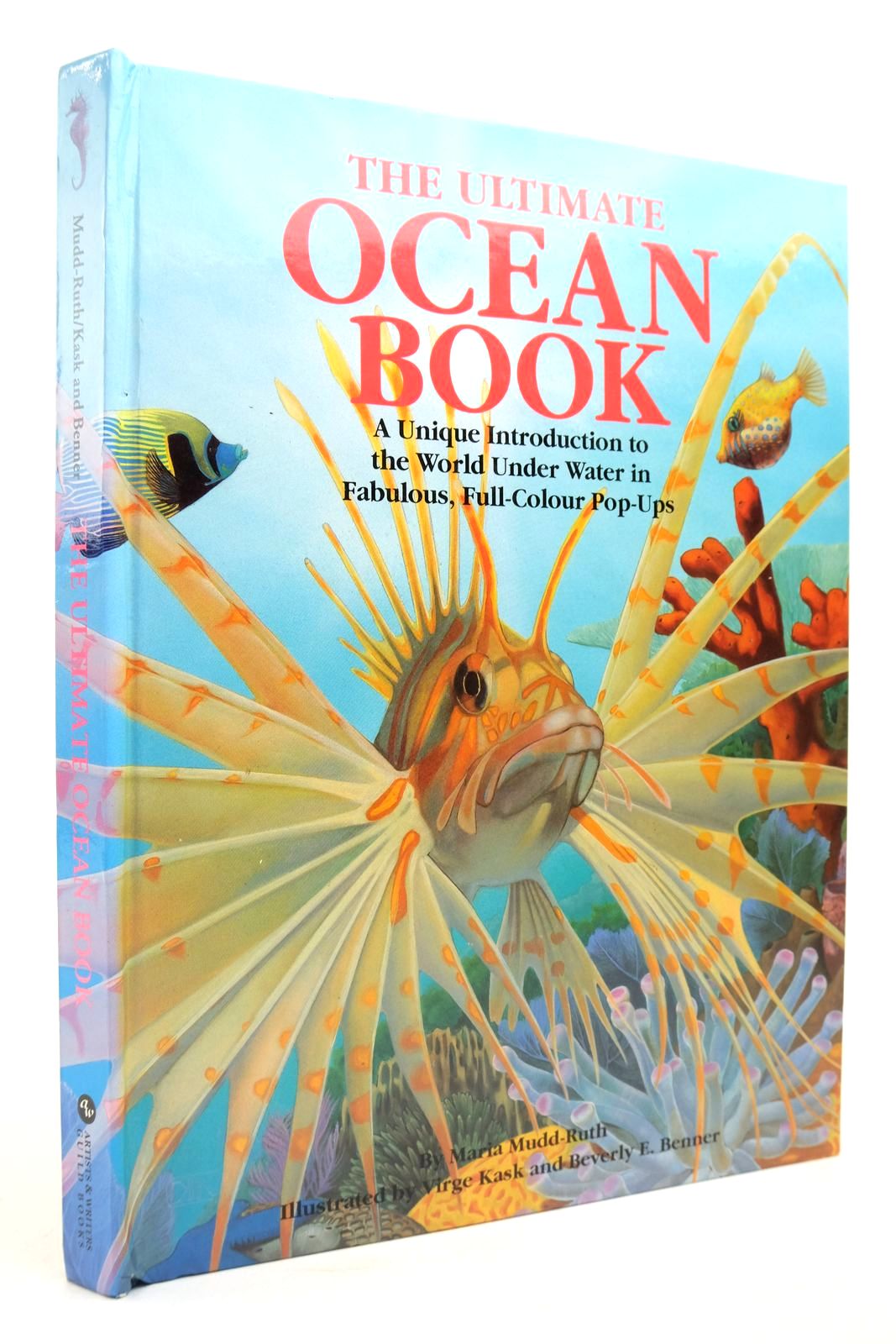 Photo of THE ULTIMATE OCEAN BOOK- Stock Number: 2140848