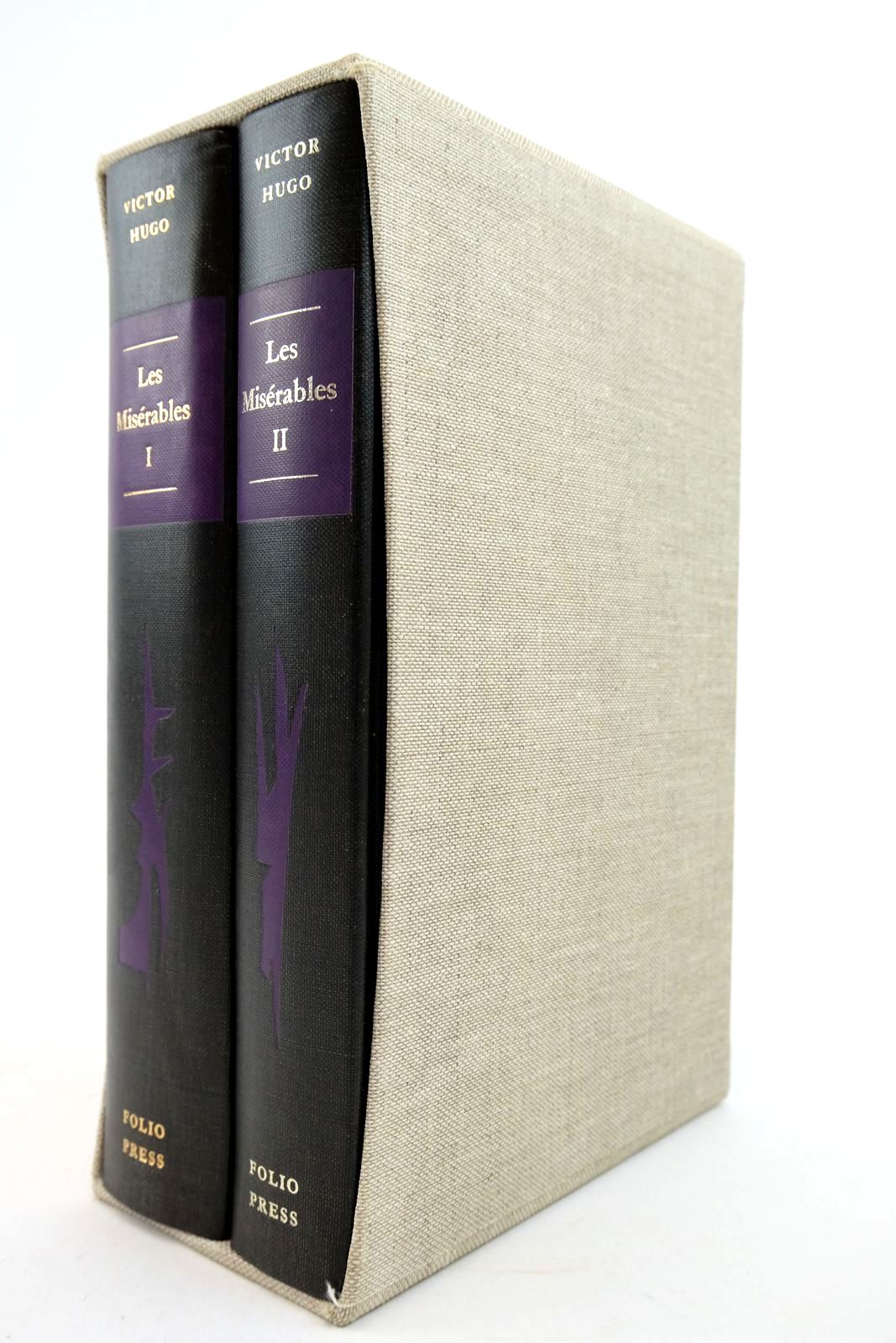 Les Miserables (2 Volumes)