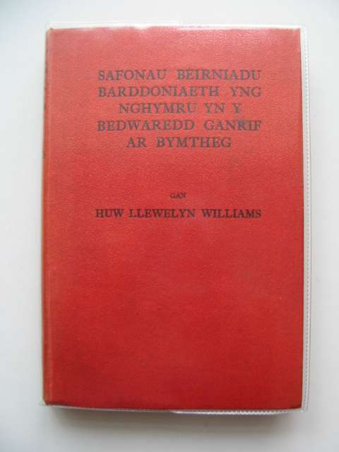 Photo of SAFONAU BEIRNIADU BARDDONIAETH YNG NGHYMRU YN Y BEDWAREDD GANRIF AR BYMTEG- Stock Number: 566009