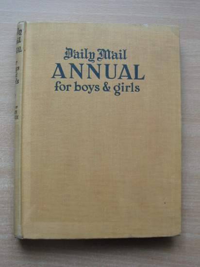 Photo of DAILY MAIL ANNUAL FOR BOYS & GIRLS written by French, Susan (STOCK CODE: 582567)  for sale by Stella & Rose's Books