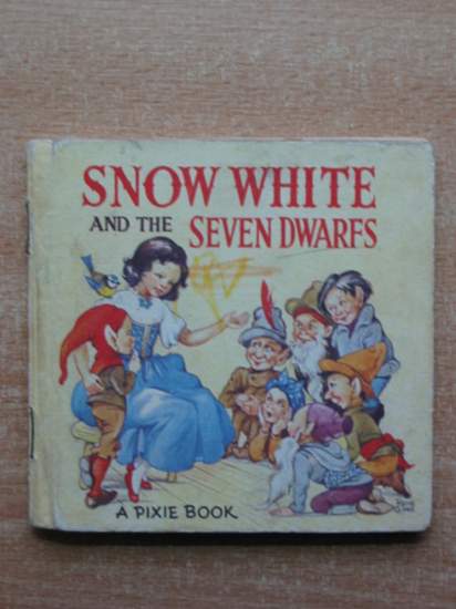 Photo of SNOW WHITE AND THE SEVEN DWARFS illustrated by Cloke, Rene published by Collins (STOCK CODE: 588935)  for sale by Stella & Rose's Books